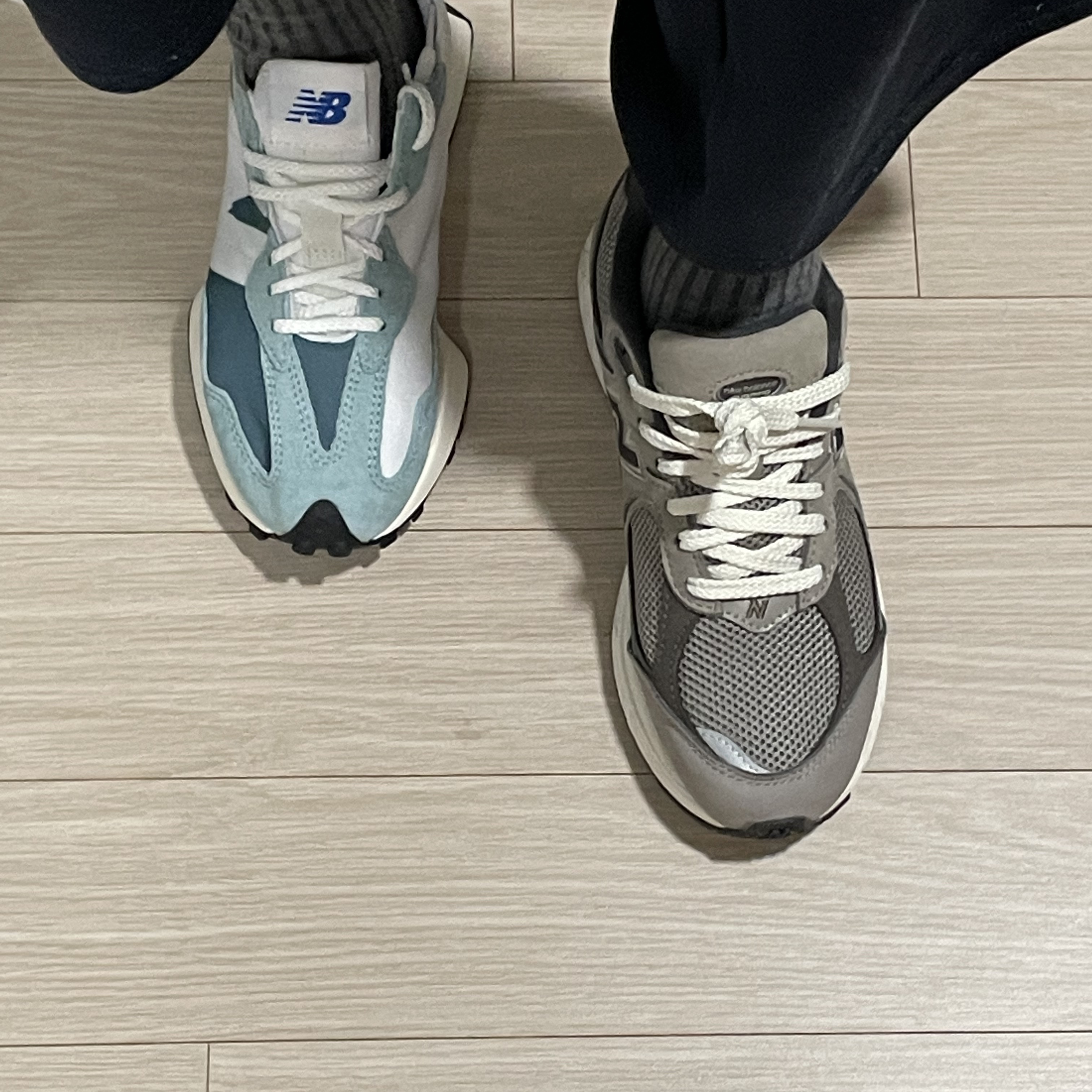 New Balance 327 Grey, New Balance 2002 Warm Alpaca 착용 스타일