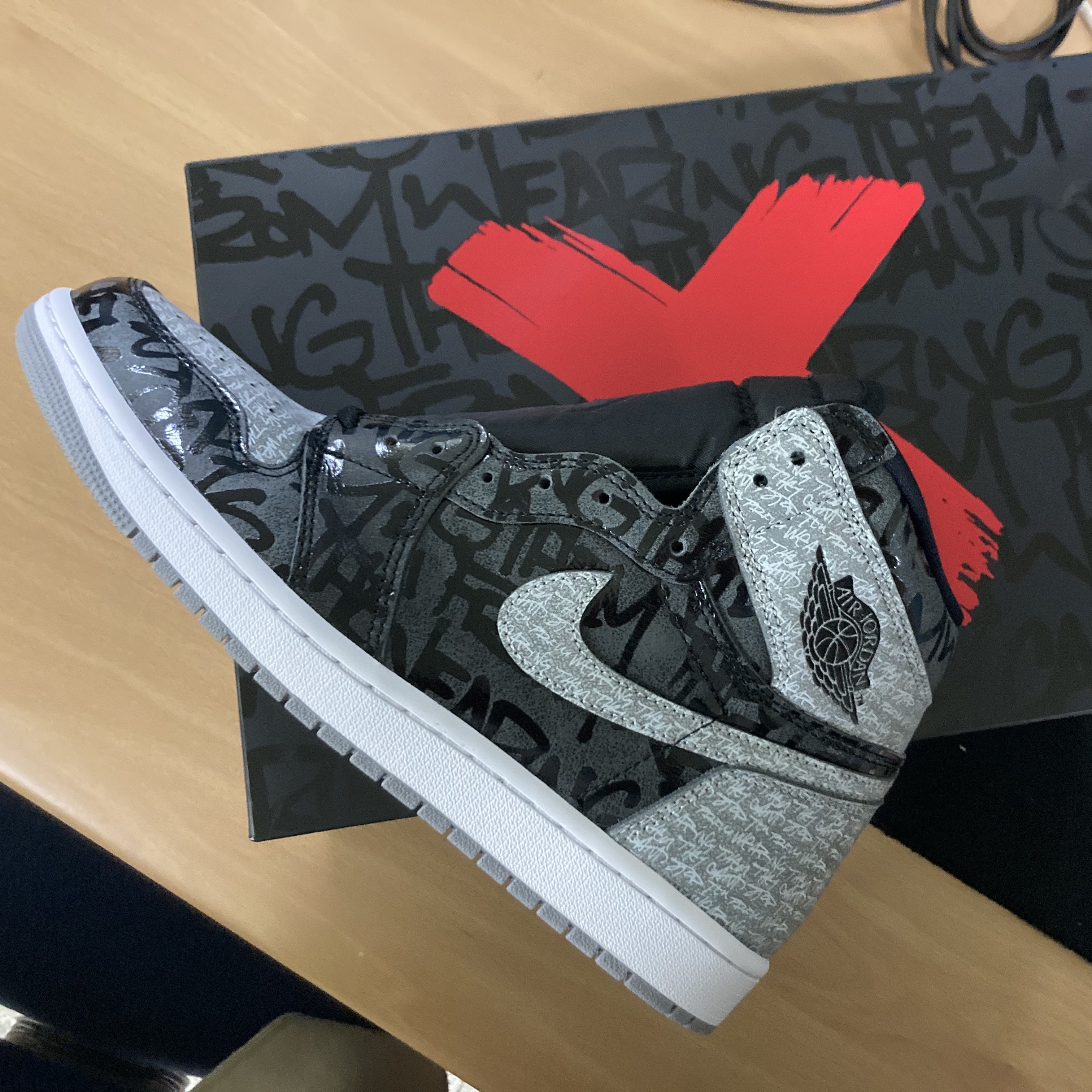 Jordan 1 Retro High OG Rebellionaire 착용 스타일