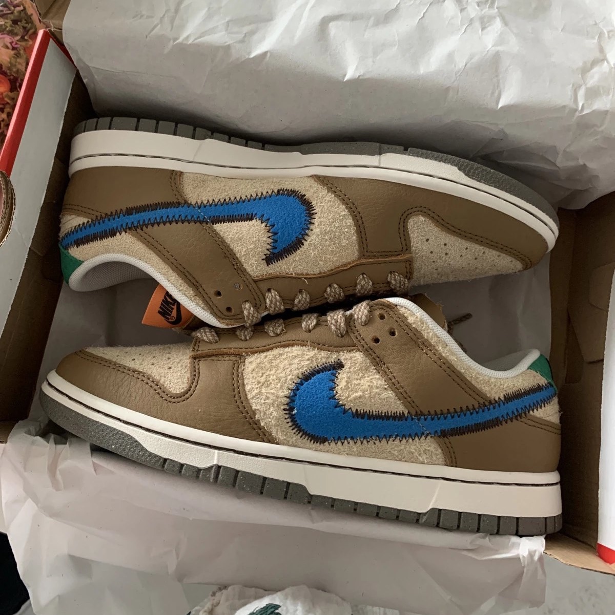 Nike x Size? Dunk Low Dark Driftwood Photo Blue 착용 스타일