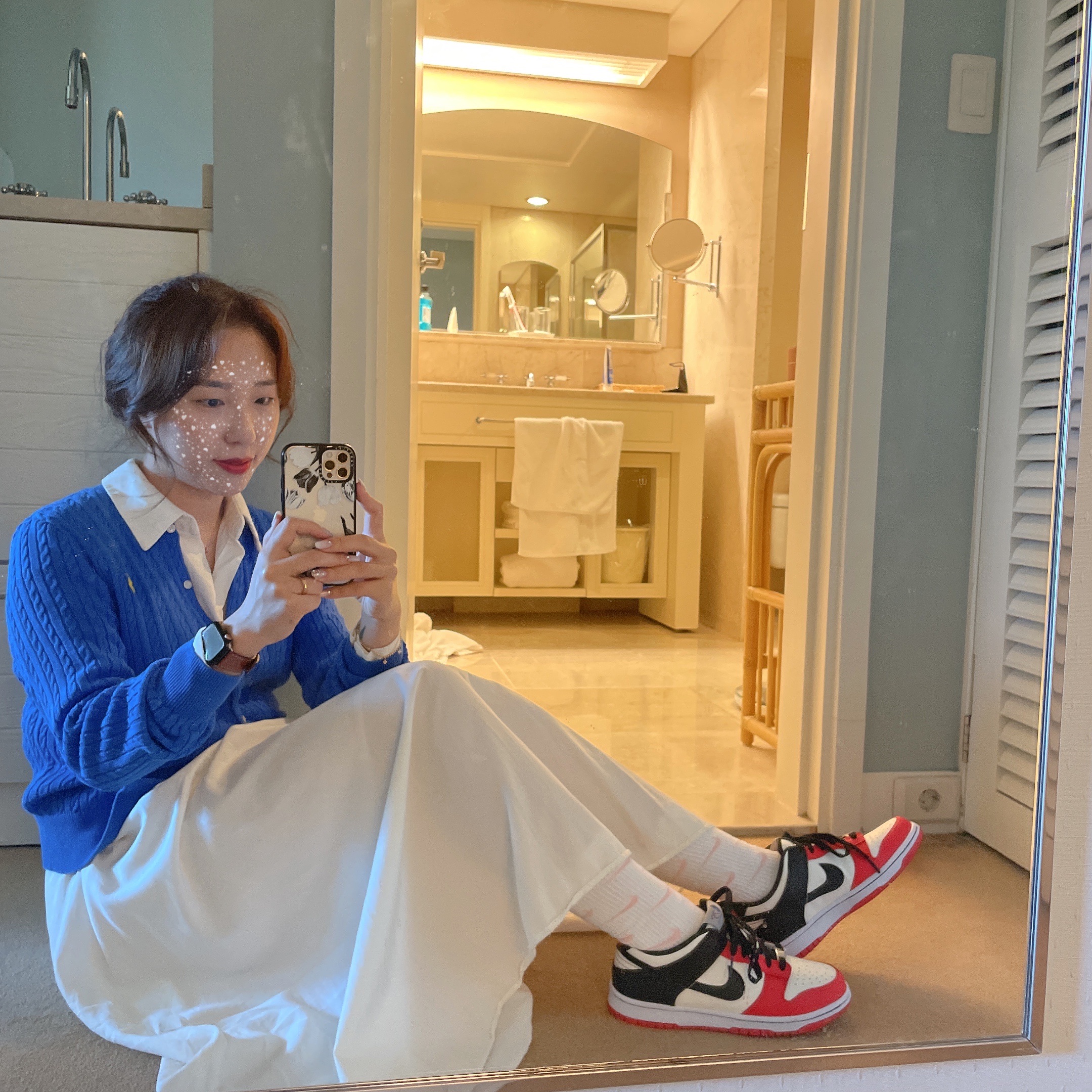 Nike x NBA Dunk Low Retro EMB Black and Chile Red, (Kids) Nike Everyday Plus Socks Pink White (6 Pack/Korean Ver.) 착용 스타일