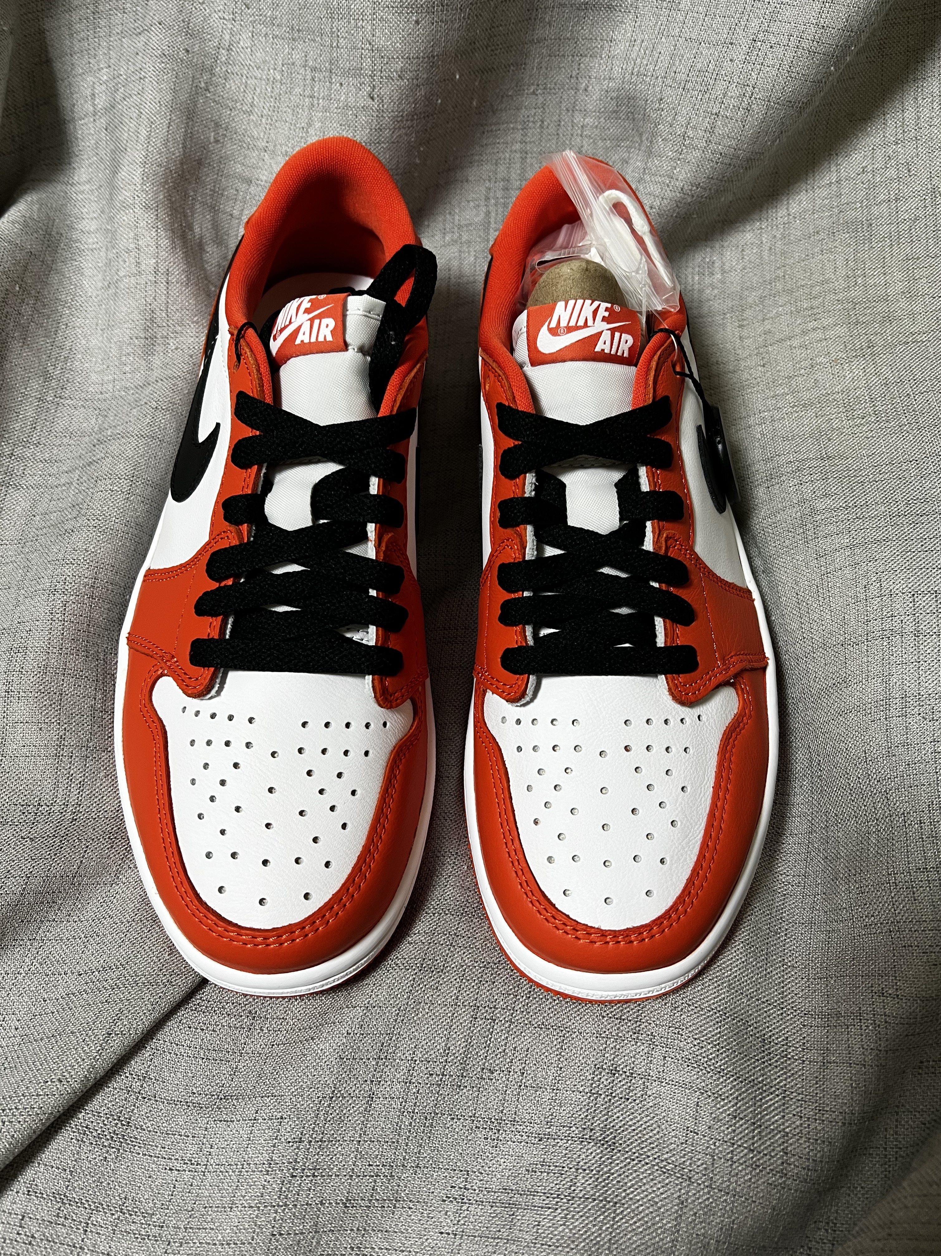 Jordan 1 Low OG Starfish 착용 스타일