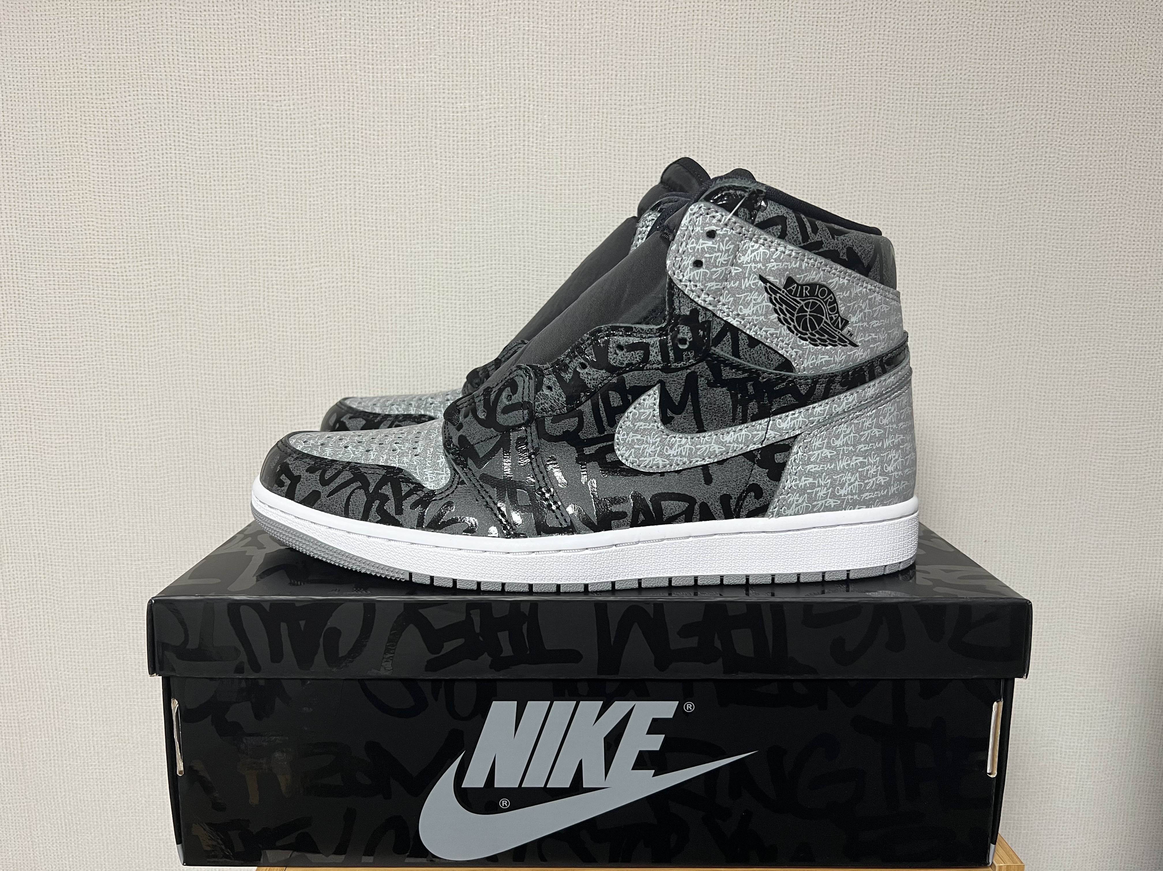 Jordan 1 Retro High OG Rebellionaire 착용 스타일 - 5
