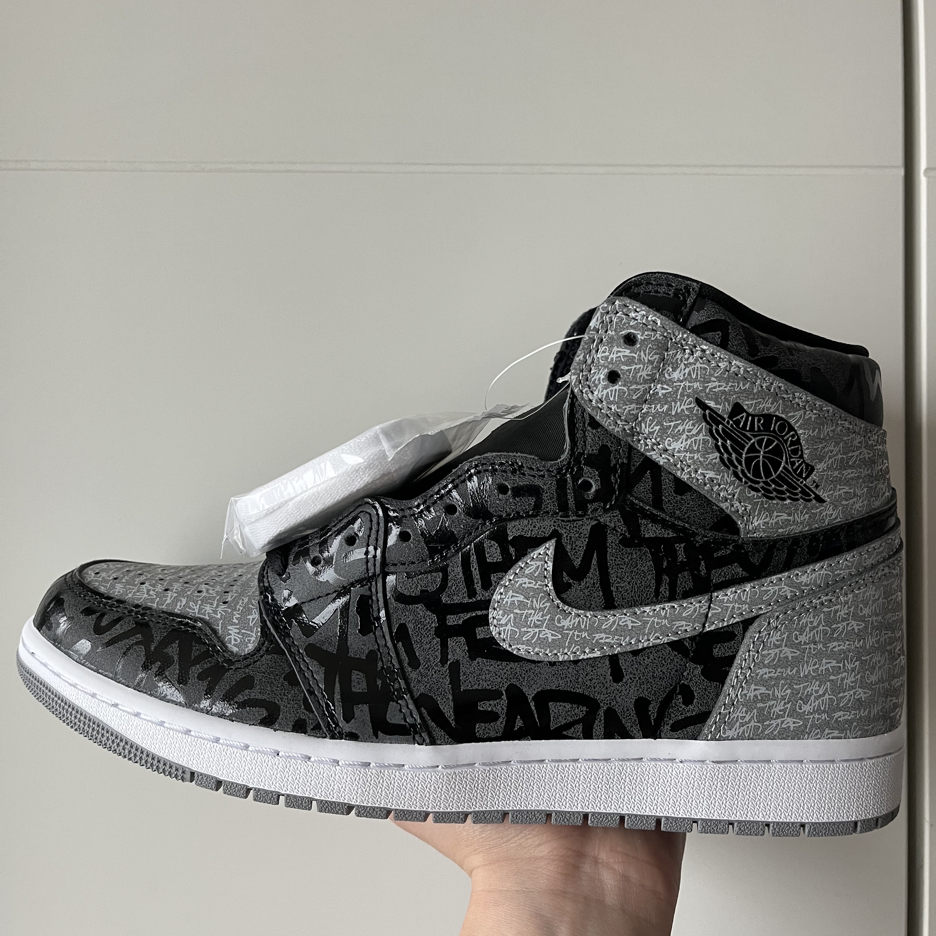 Jordan 1 Retro High OG Rebellionaire 착용 스타일
