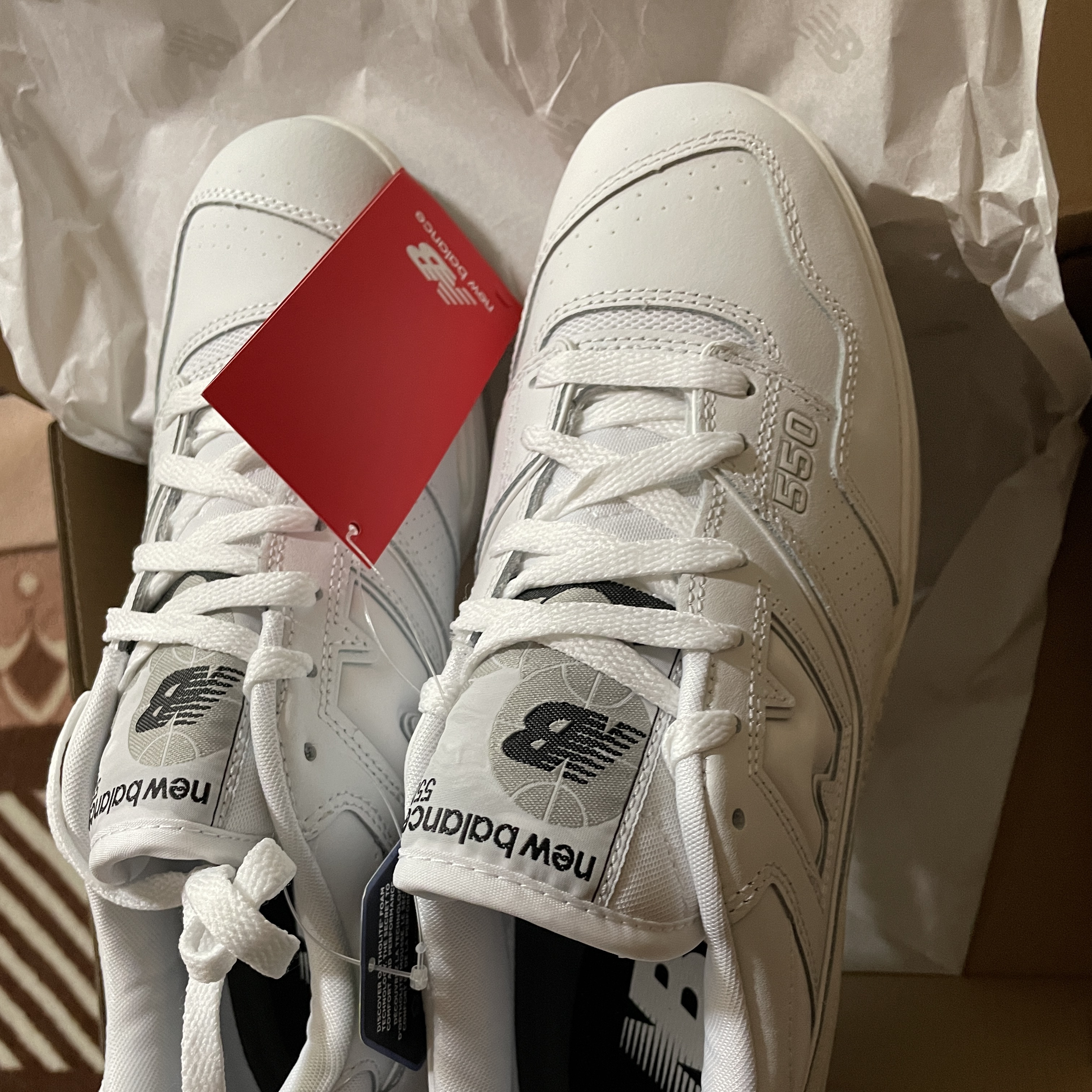 New Balance 550 White - 2E Wide 착용 스타일 - 5