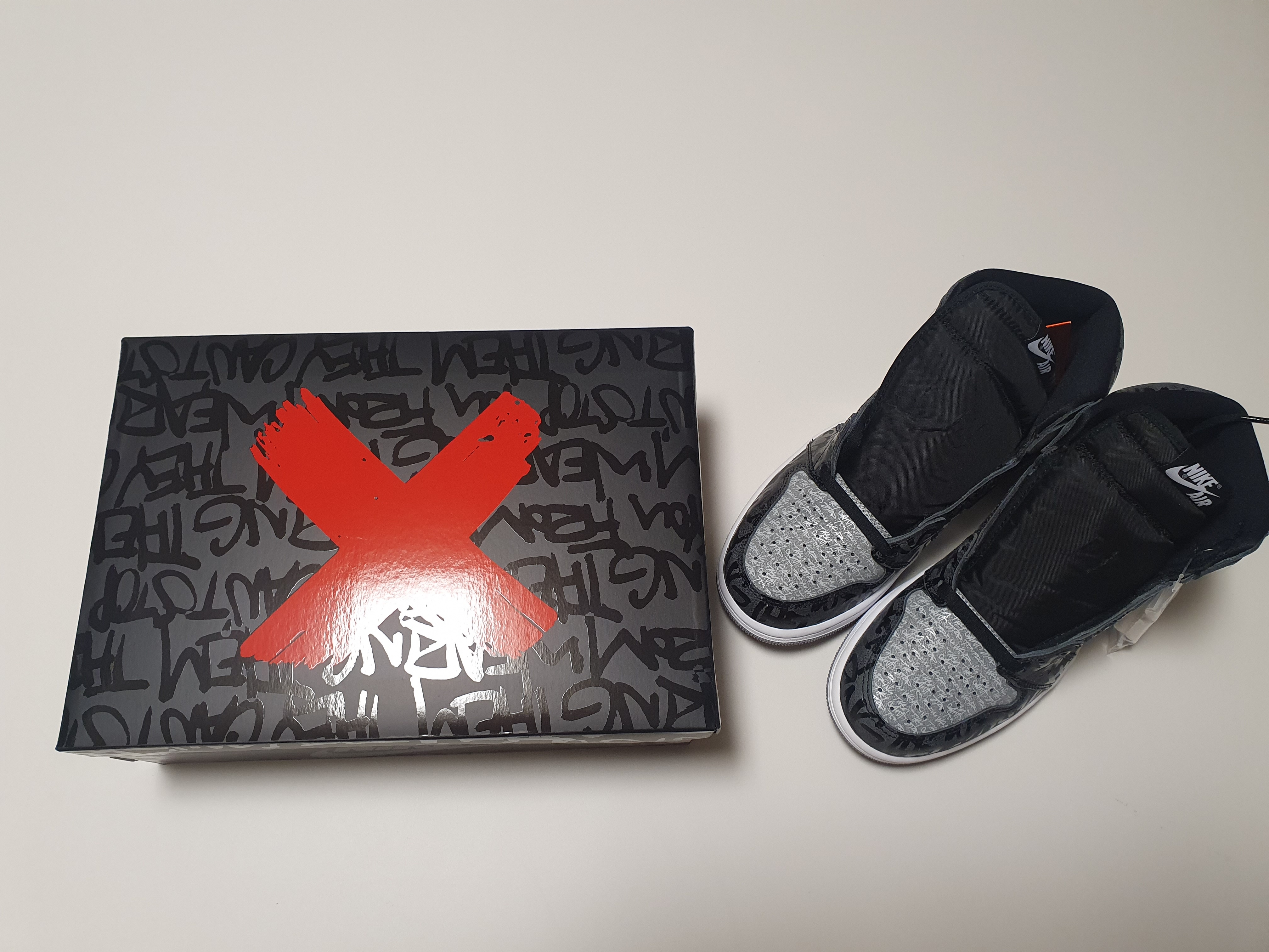 Jordan 1 Retro High OG Rebellionaire 착용 스타일