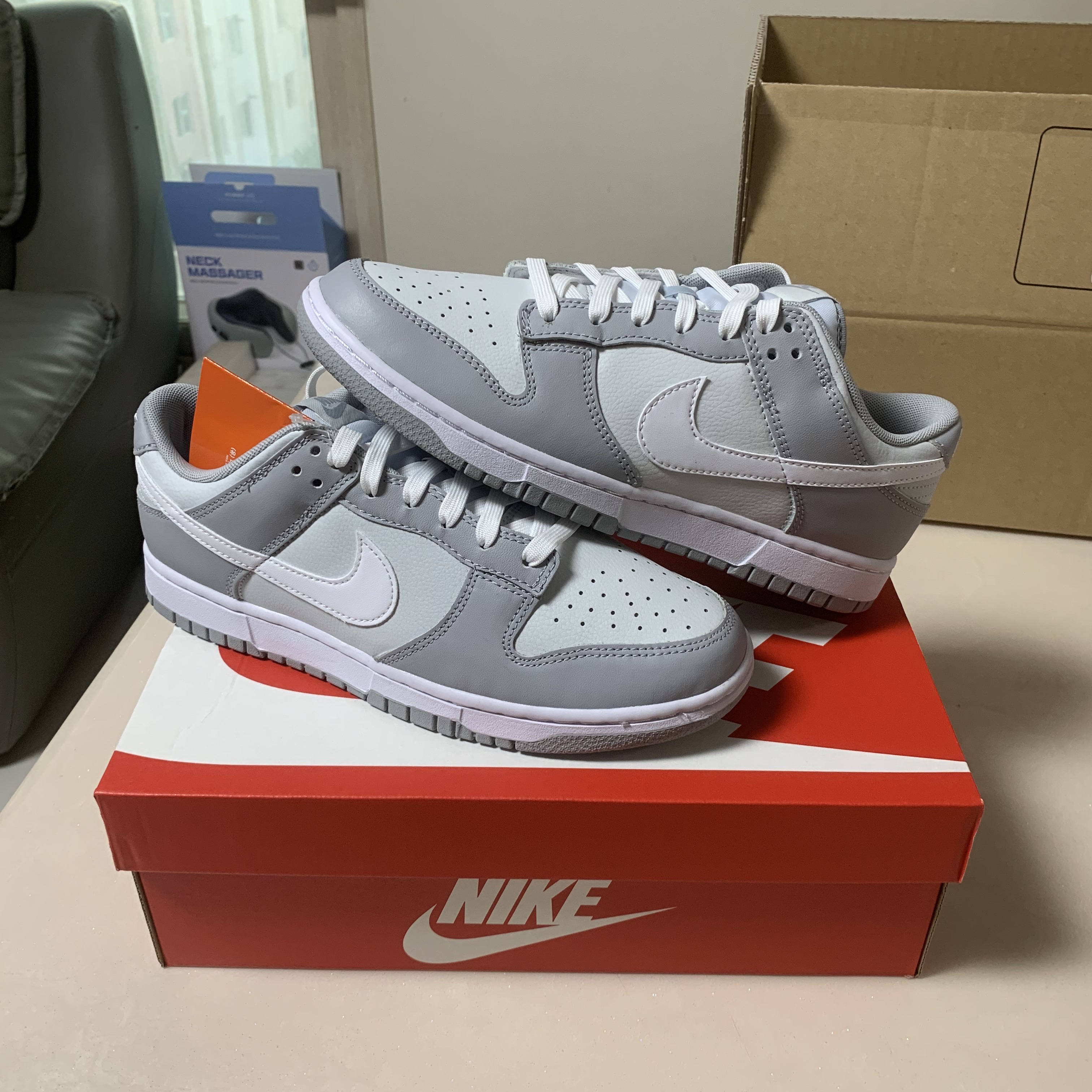Nike Dunk Low Retro Wolf Grey 착용 스타일 - 1