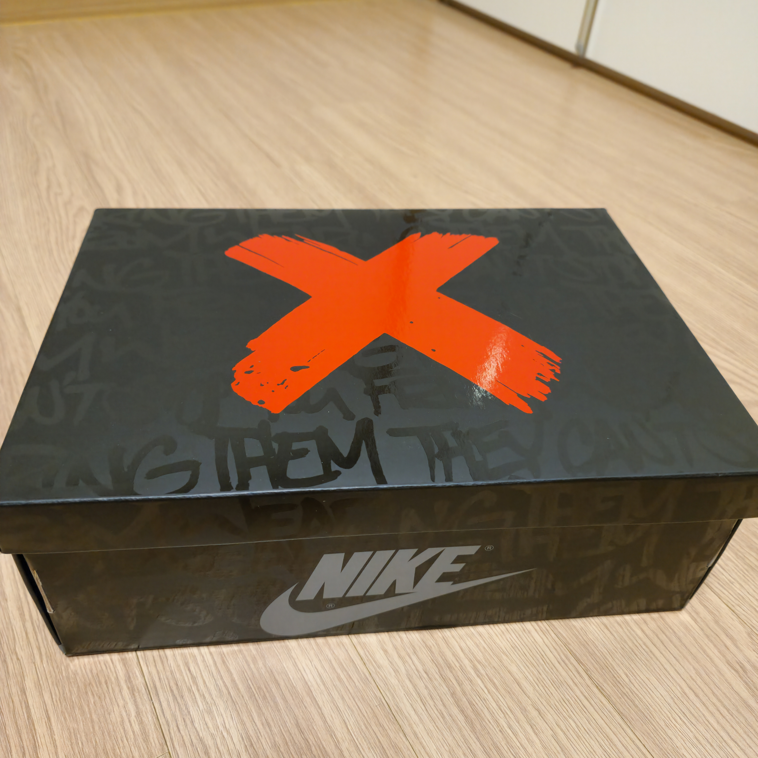 Jordan 1 Retro High OG Rebellionaire 착용 스타일 - 1