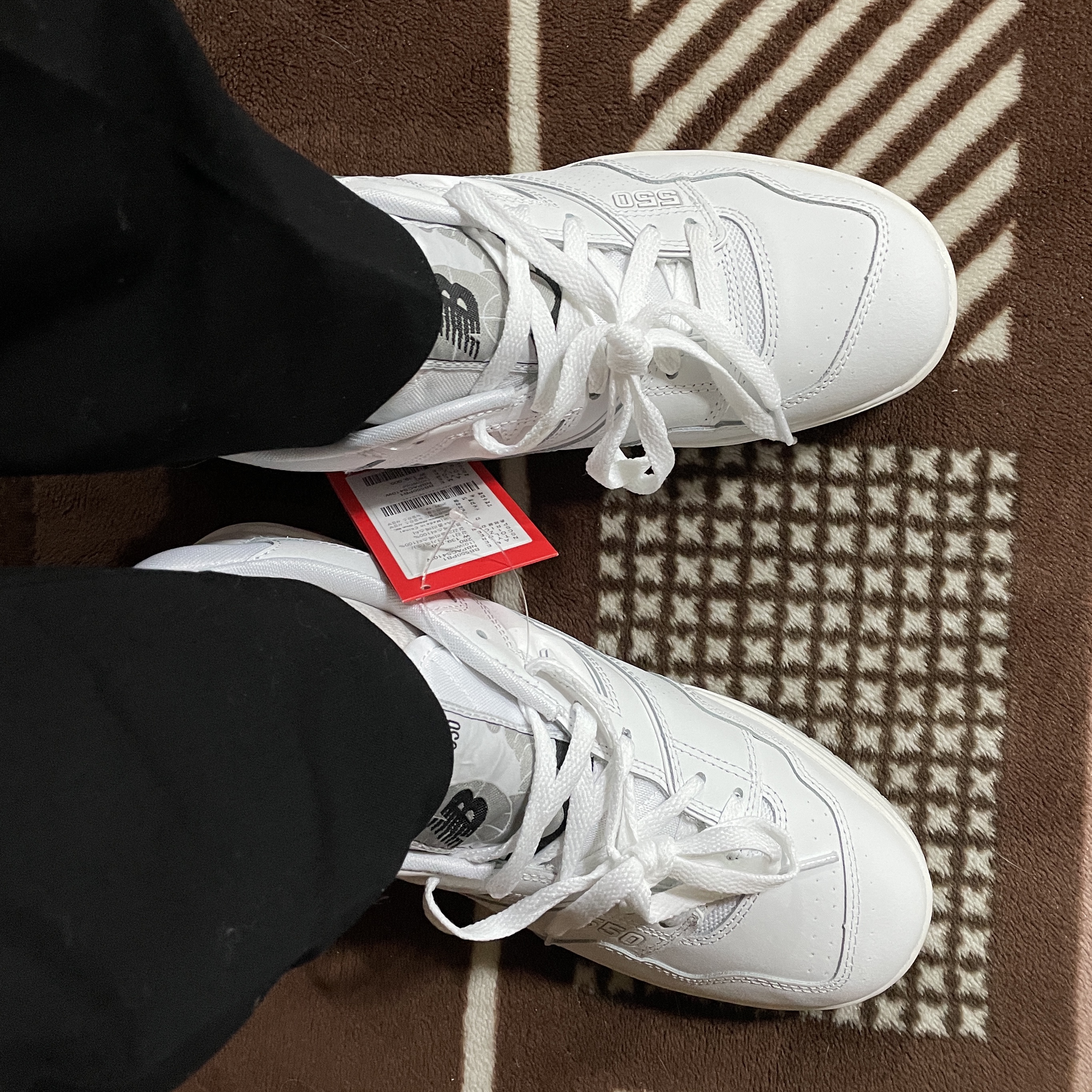 New Balance 550 White - 2E Wide 착용 스타일 - 3