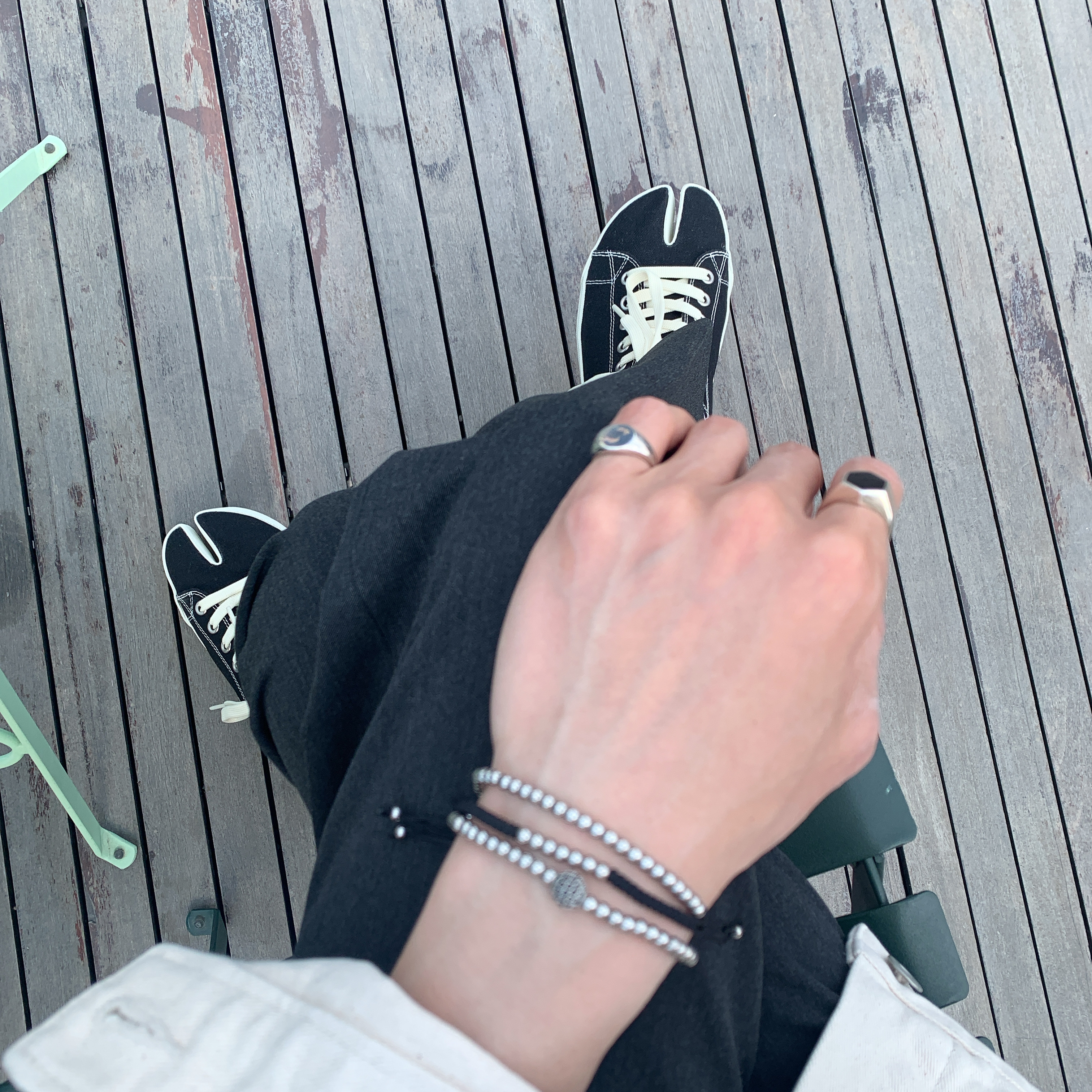 Maison Margiela Tabi Low Black 착용 스타일