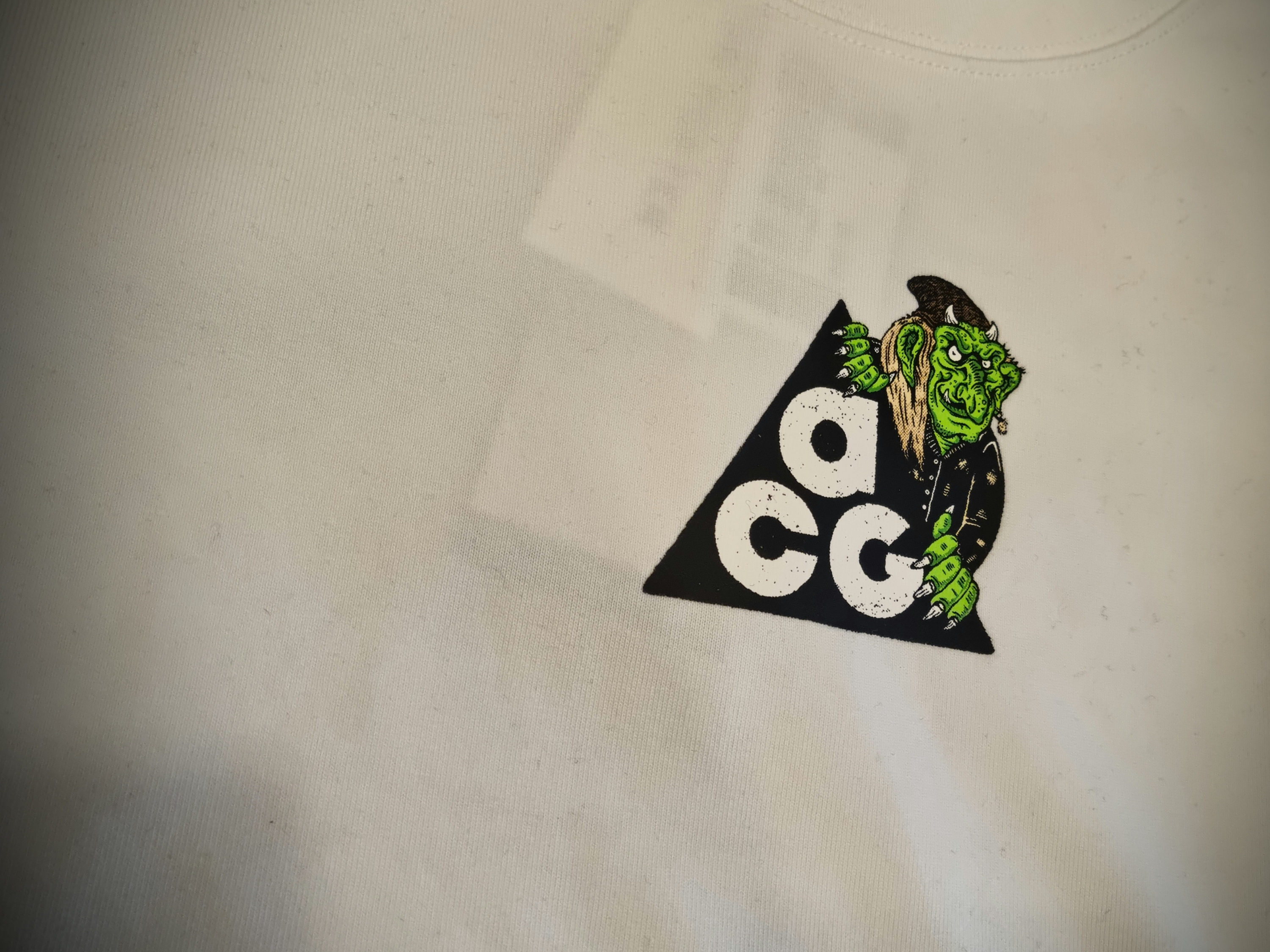 Nike ACG Iceland Map T-Shirt Summit White - US/EU 착용 스타일 - 1