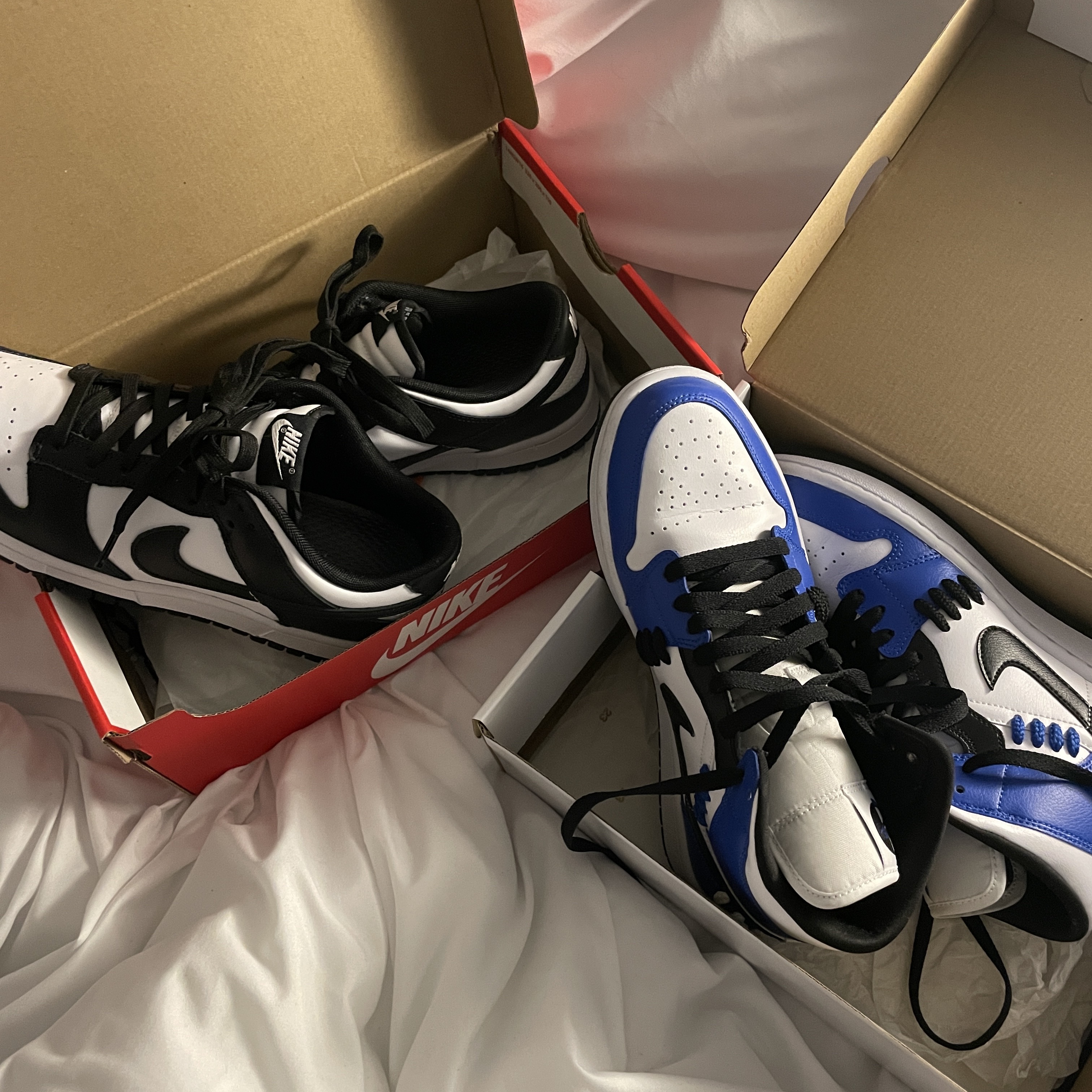 Nike Dunk Low Retro Black, (W) Jordan 1 Mid SE Sisterhood 착용 스타일