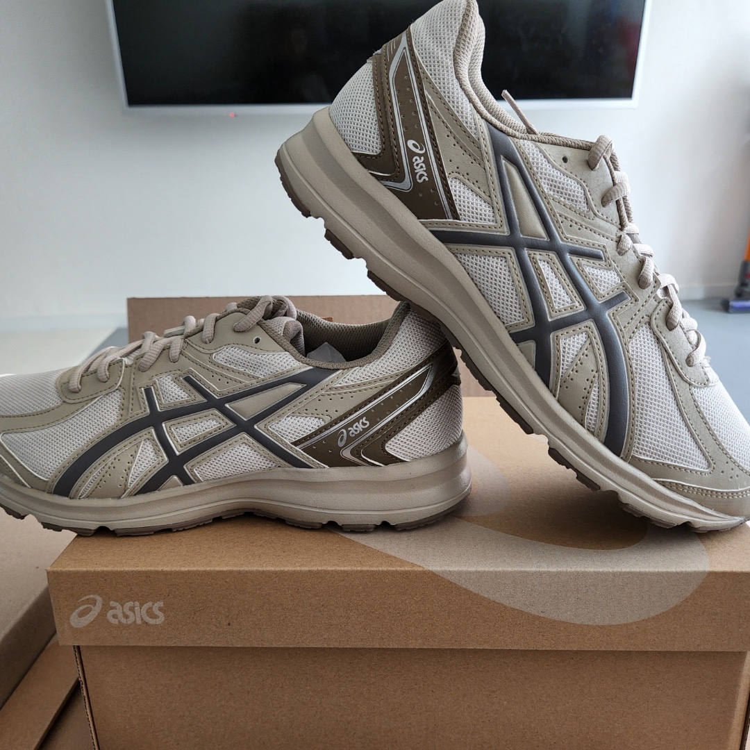 Asics Jog 100 S SMU Light Grey - 2E Wide 착용 스타일 - 3