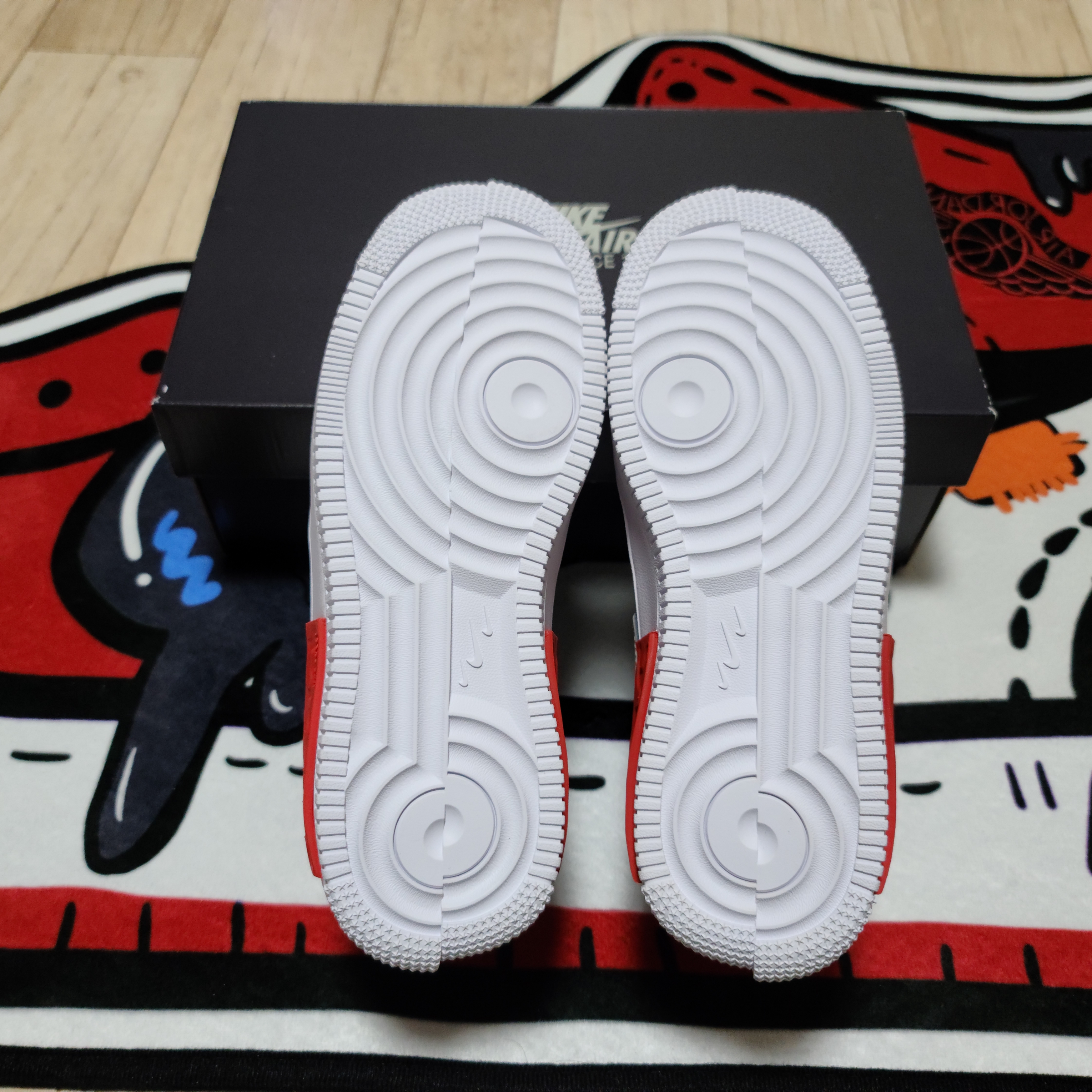 (W) Nike Air Force 1 Fontanka Phantom White 착용 스타일 - 2