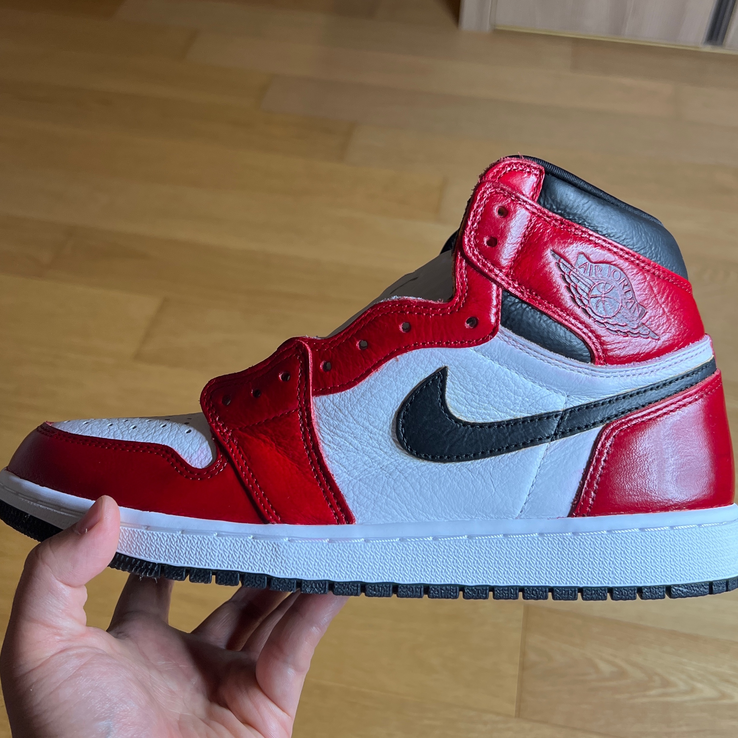 Jordan 1 Retro High OG Light Fusion Red 착용 스타일 - 3