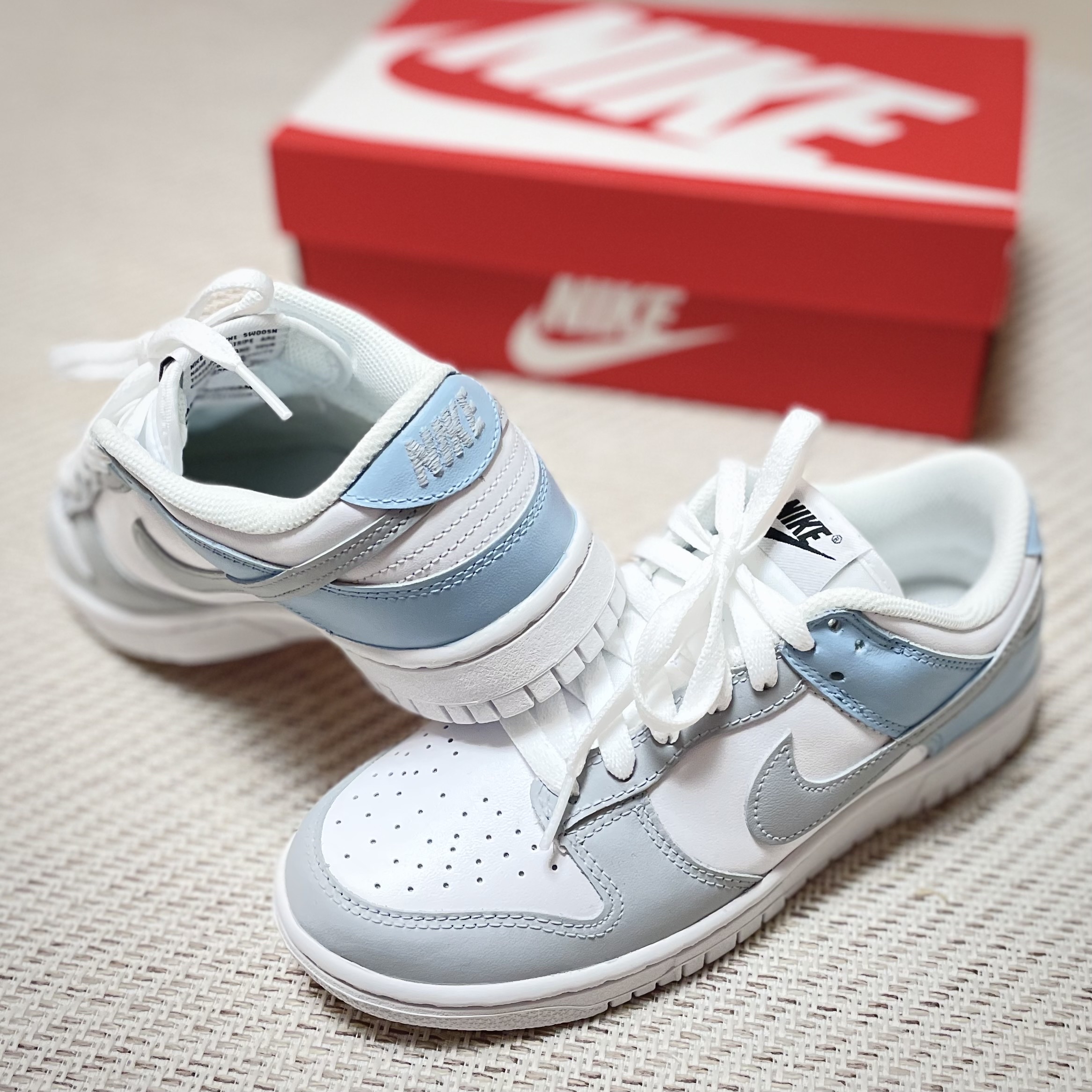 (W) Nike Dunk Low Triple White 착용 스타일 - 2