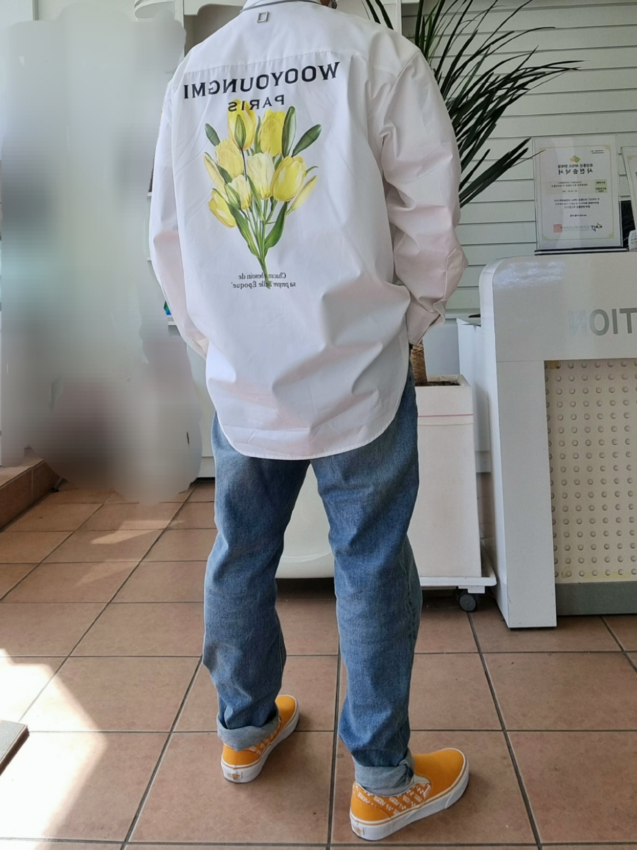 Vans Classic Slip-On Golden Nugget 착용 스타일 - 1