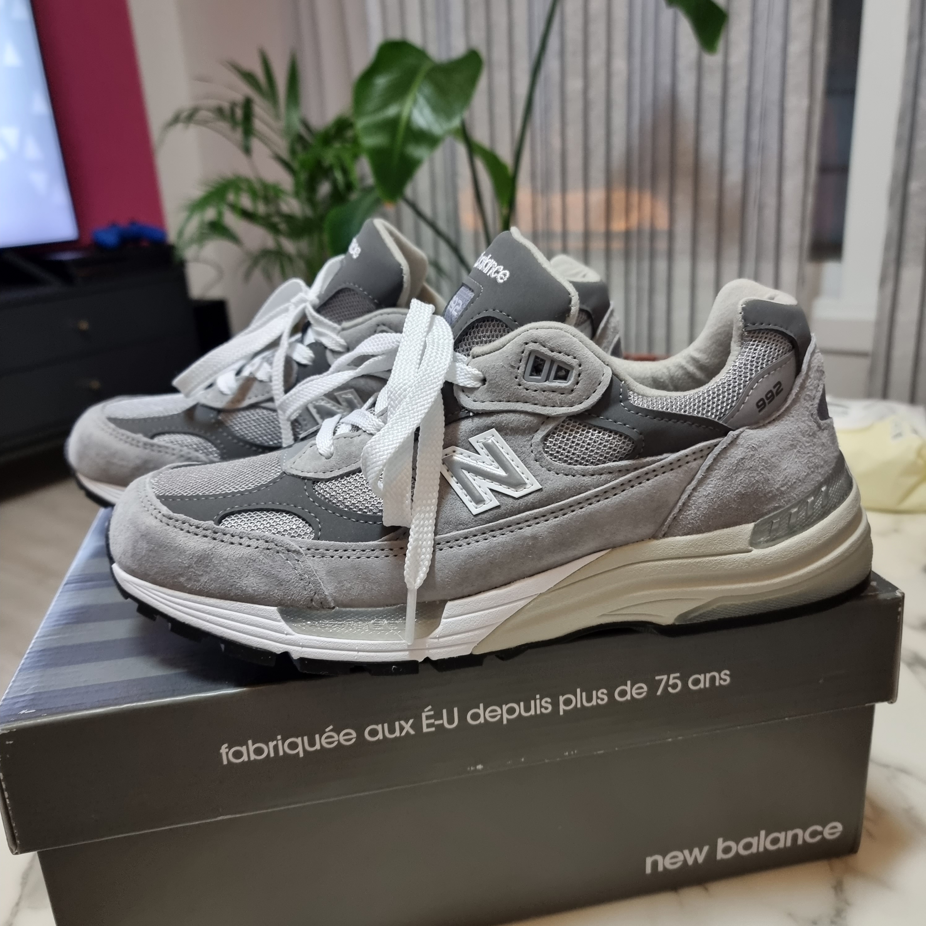 New Balance 992 Made in USA Grey - D Standard 착용 스타일 - 1