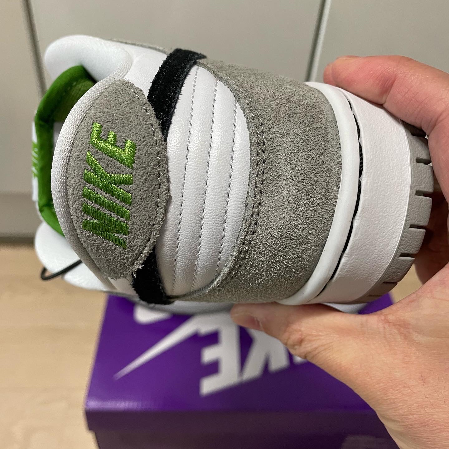 Nike SB Dunk Low Pro Chlorophyll 착용 스타일 - 4
