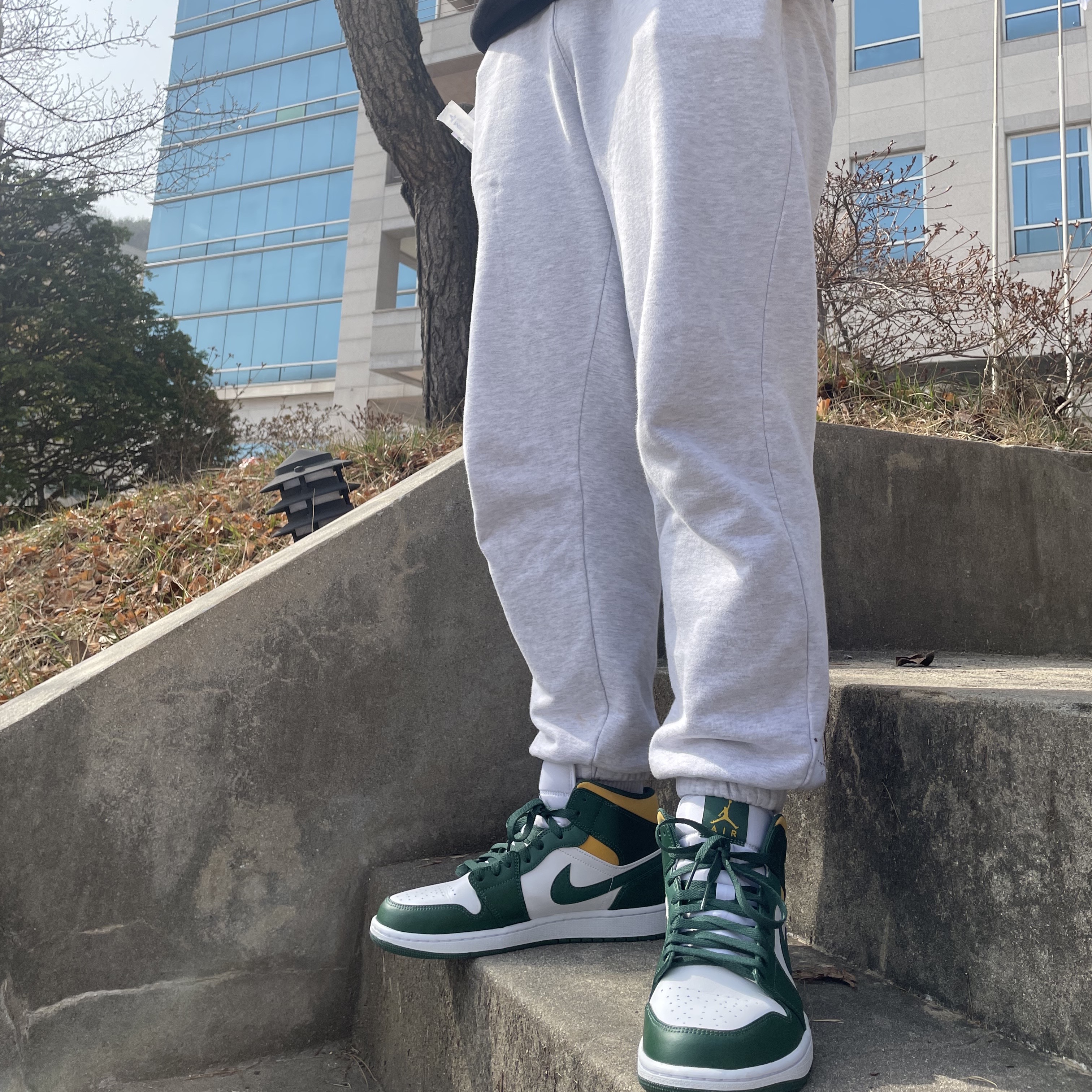 Jordan 1 Mid Sonics 2021 착용 스타일 - 2