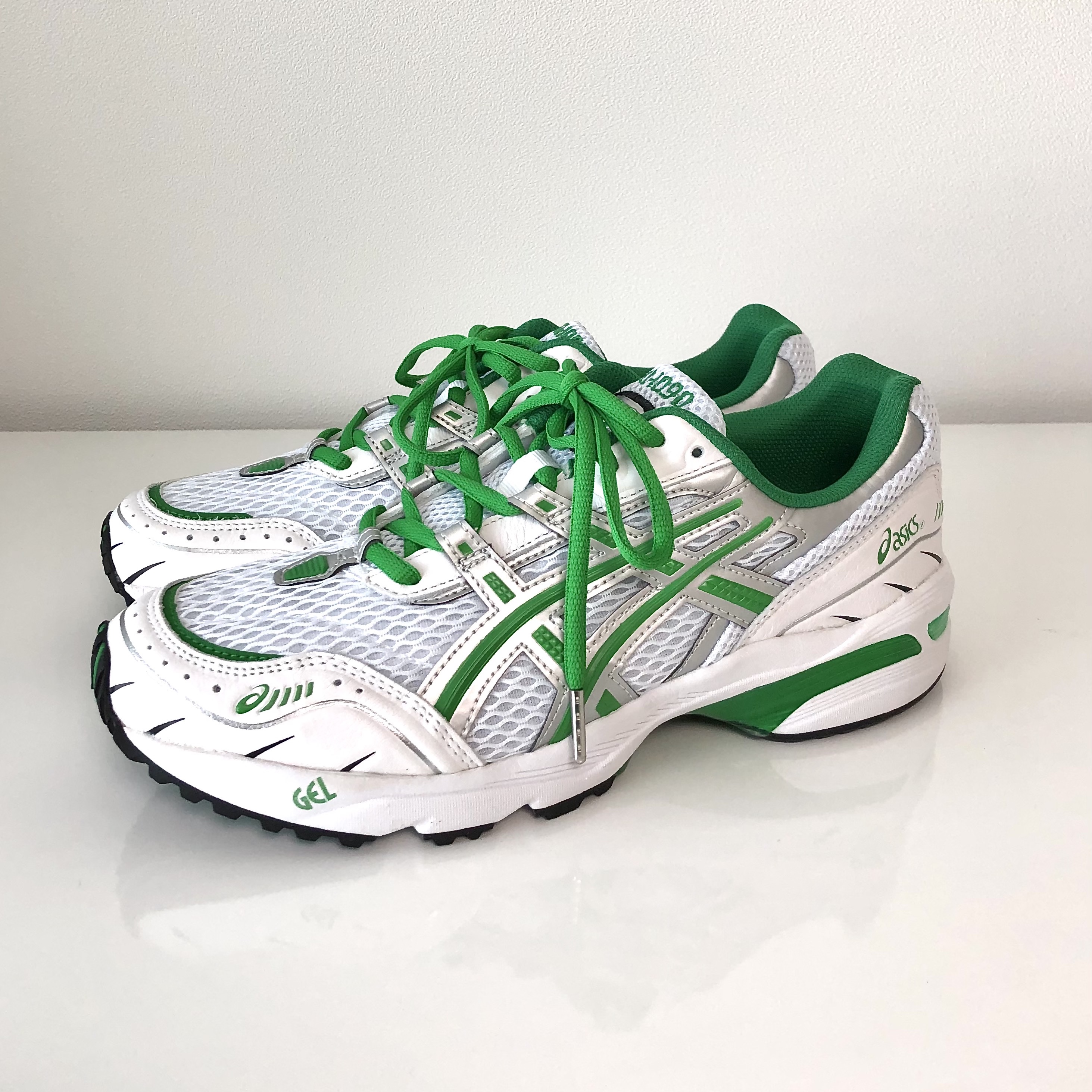 Asics Gel-1090 White Green 착용 스타일