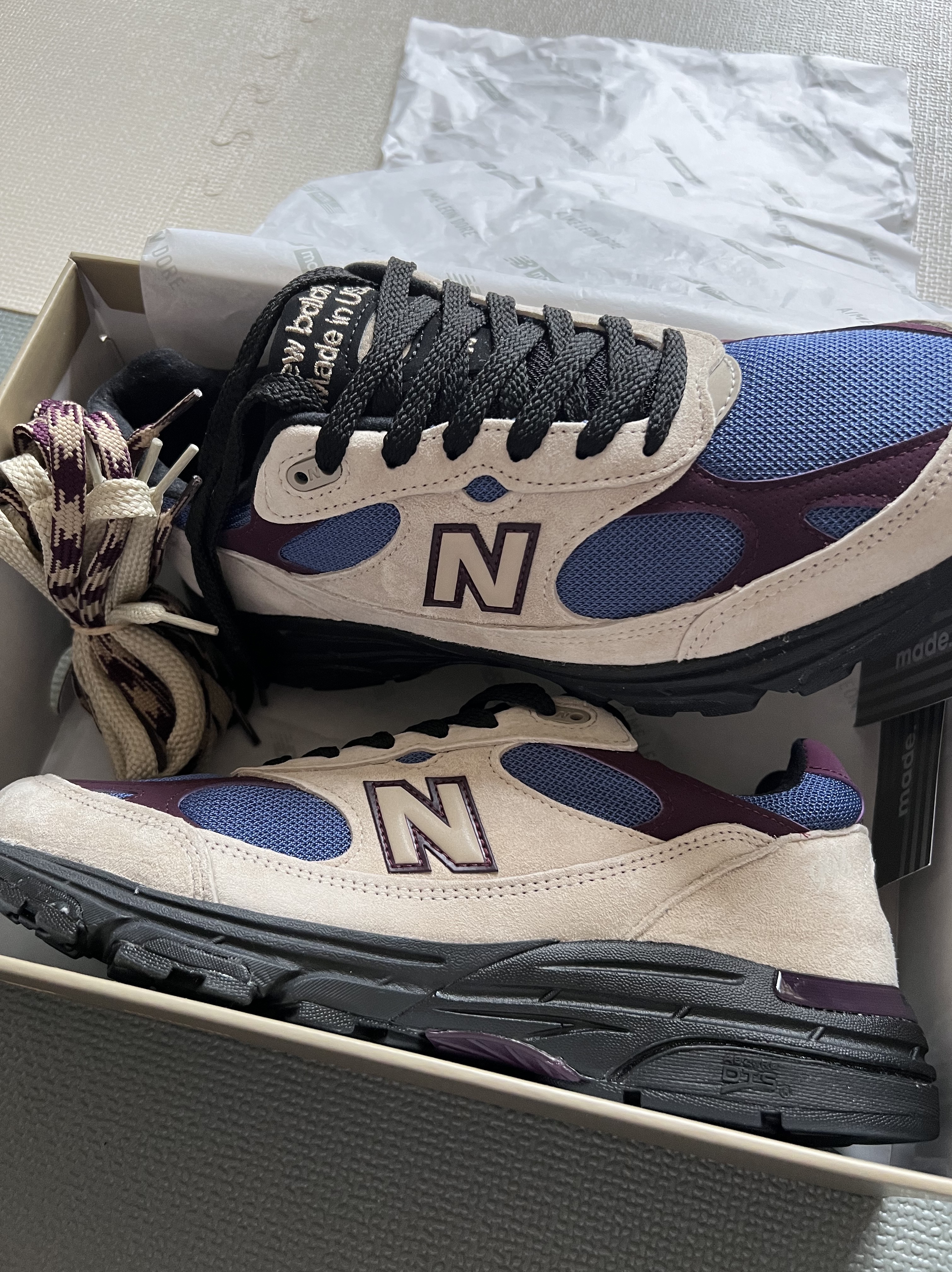 New Balance x Aime Leon Dore 993 Made in USA Taupe 착용 스타일 - 1