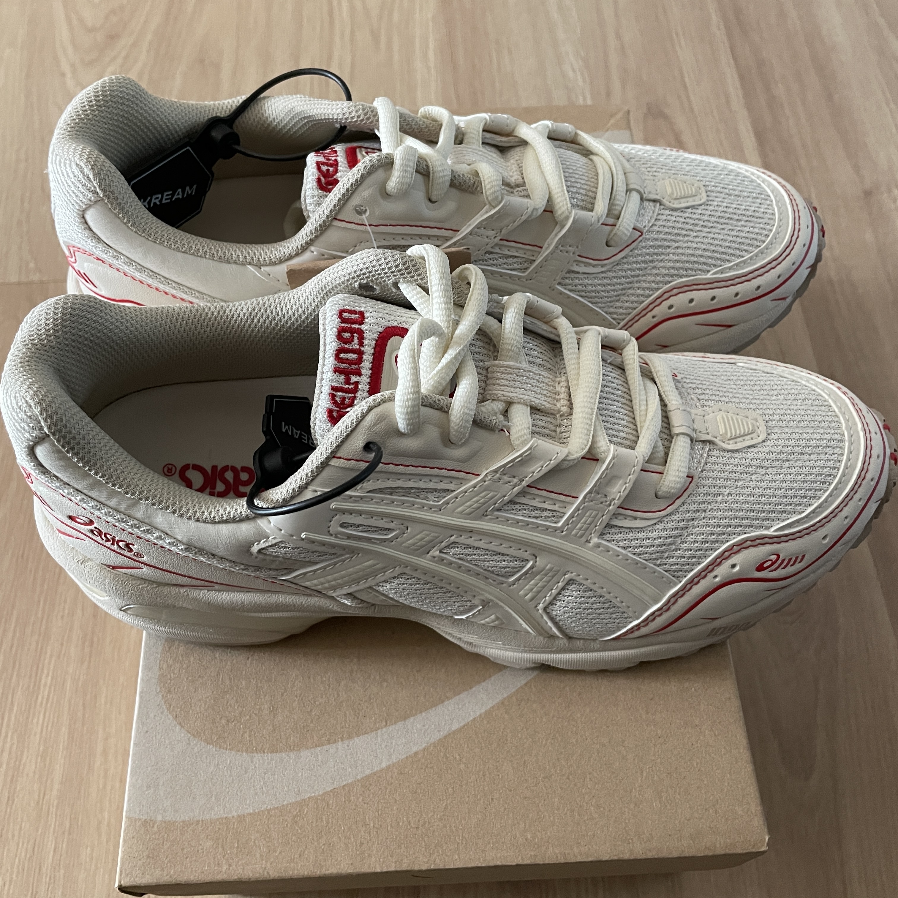 Asics Gel-1090 Birch 착용 스타일 - 3