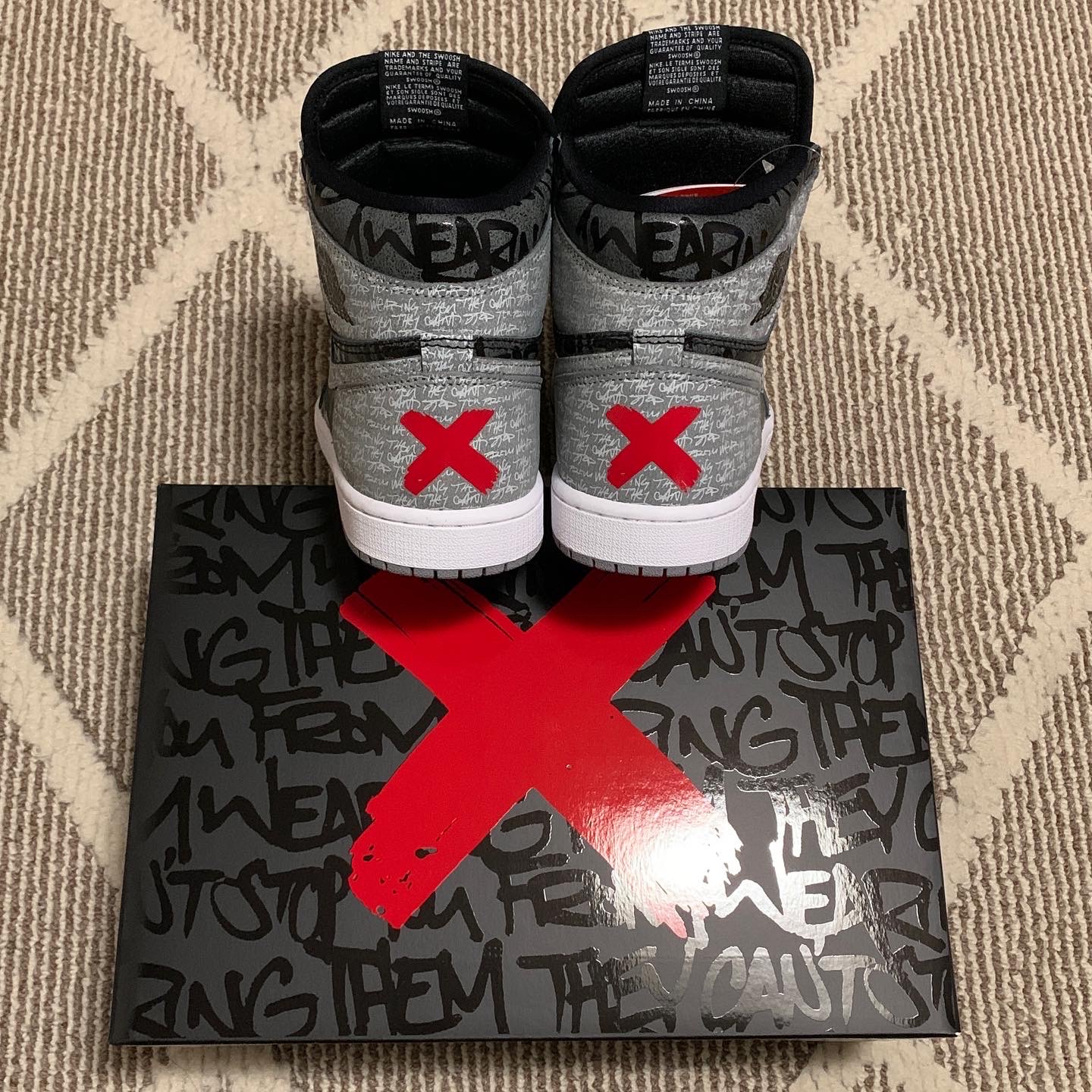 Jordan 1 Retro High OG Rebellionaire 착용 스타일 - 5