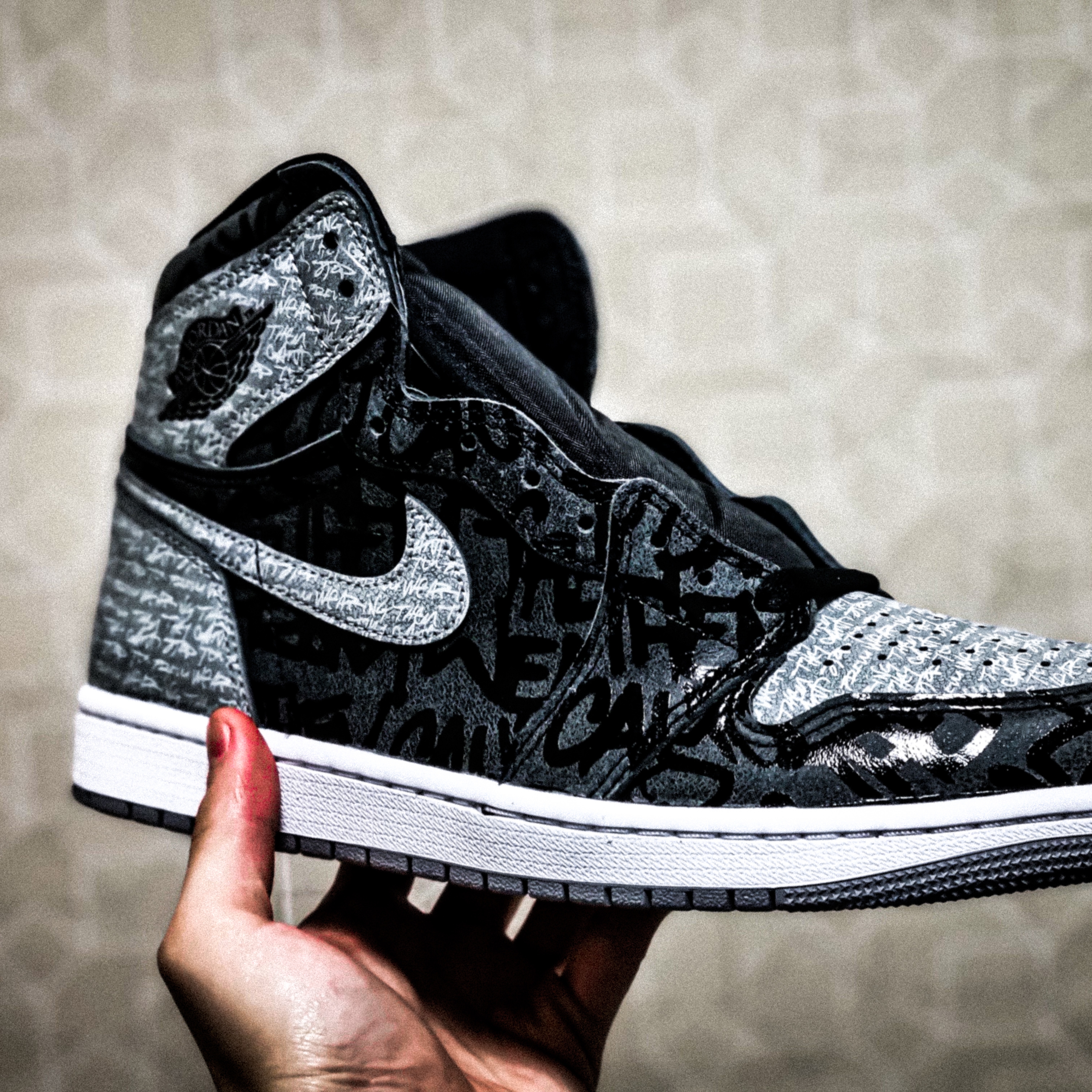 Jordan 1 Retro High OG Rebellionaire 착용 스타일 - 2