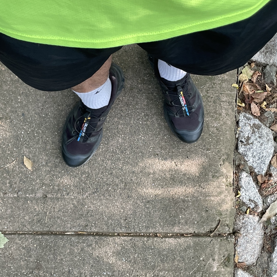Salomon XT-6 ADV Black 착용 스타일