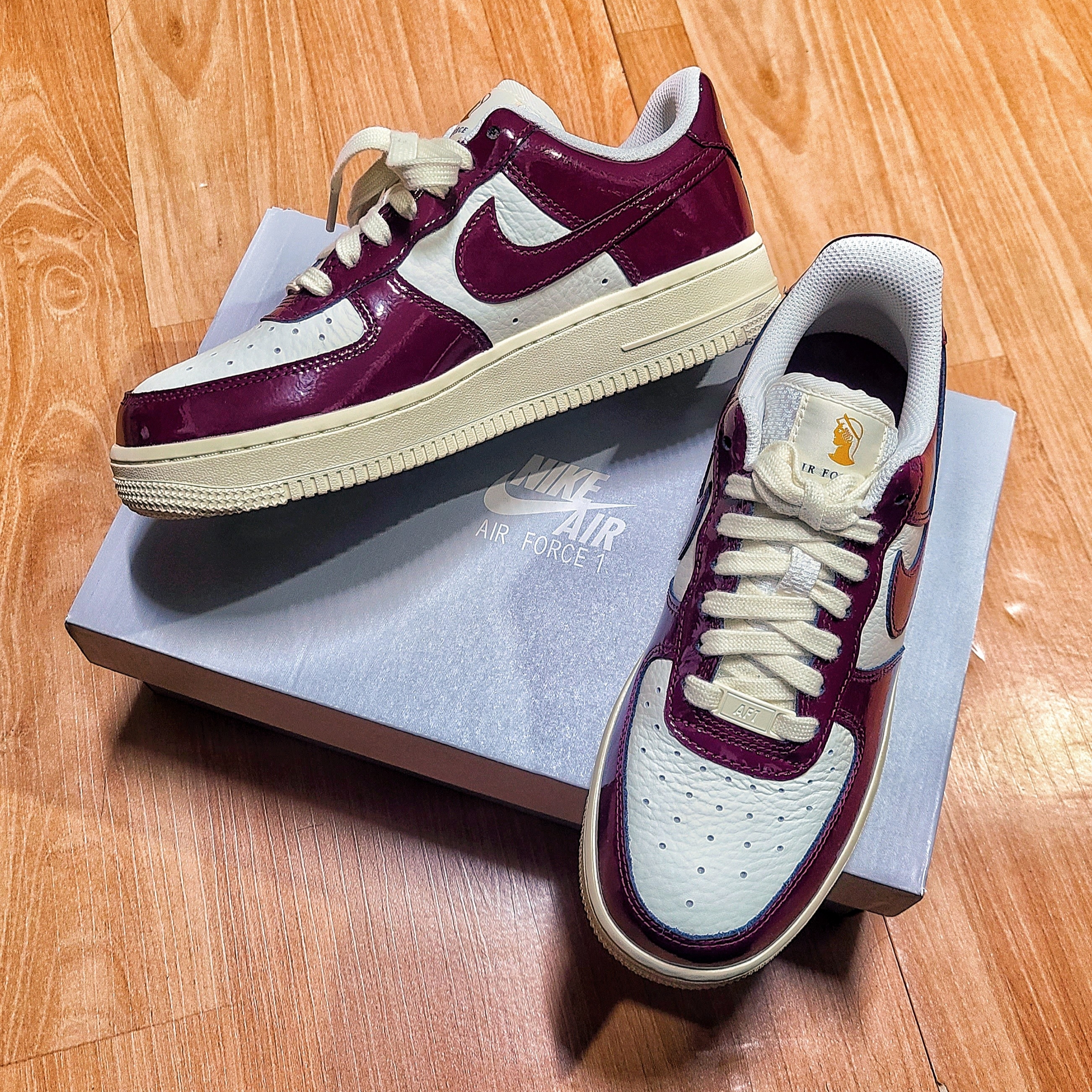 (W) Nike Air Force 1 Low Dark Beetroot 착용 스타일