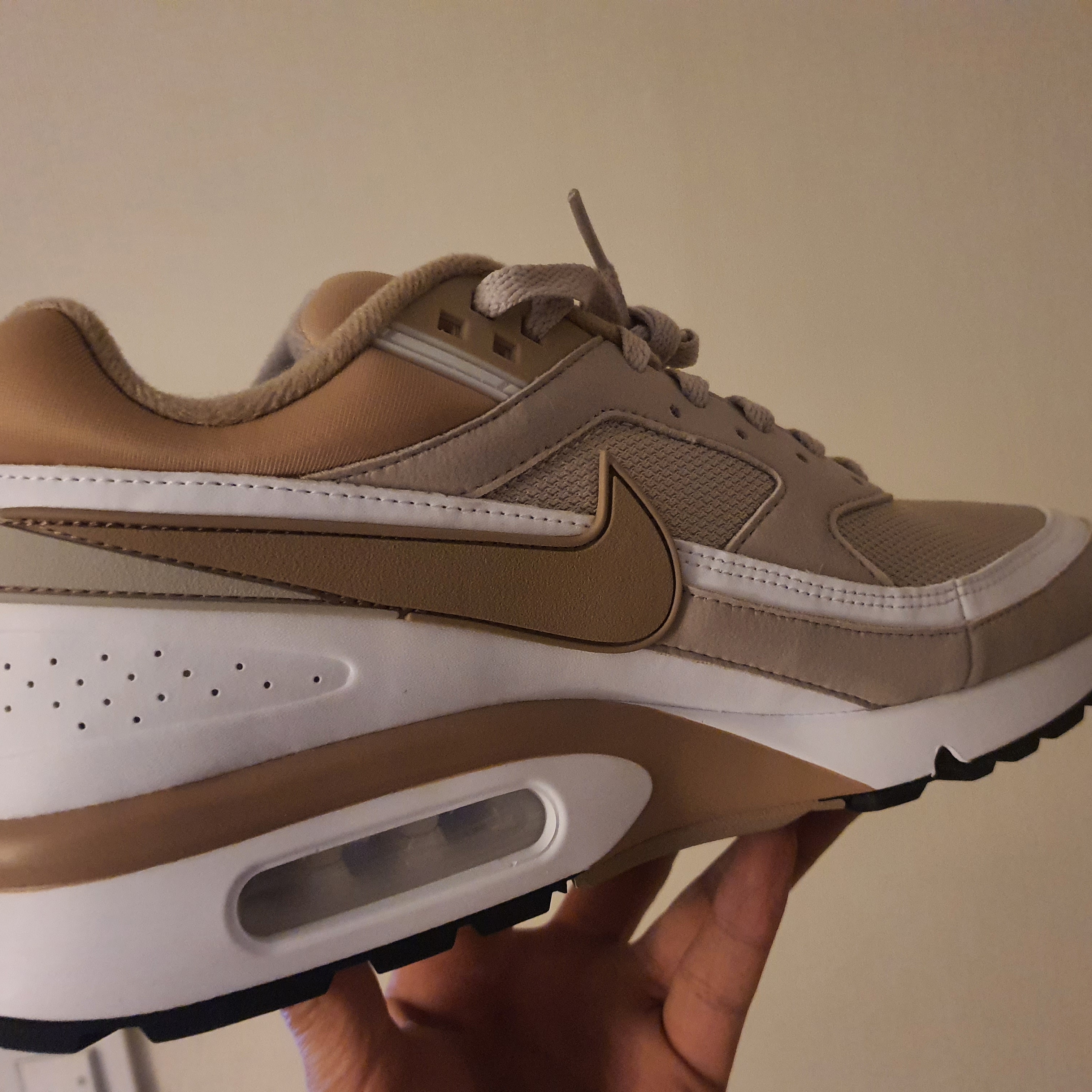 Nike Air Max BW OG Hemp 착용 스타일 - 2