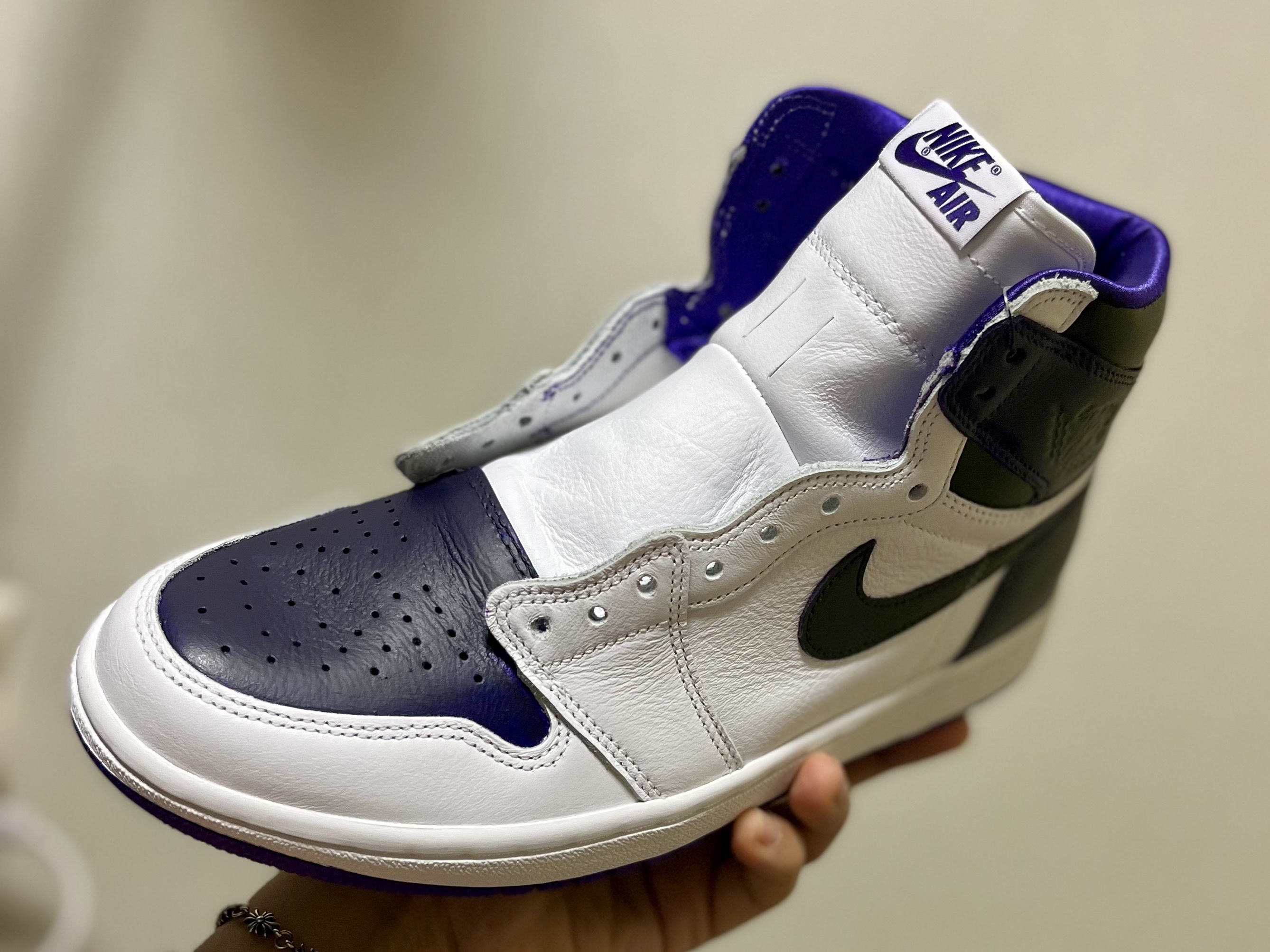 (W) Jordan 1 High OG Court Purple 착용 스타일 - 2