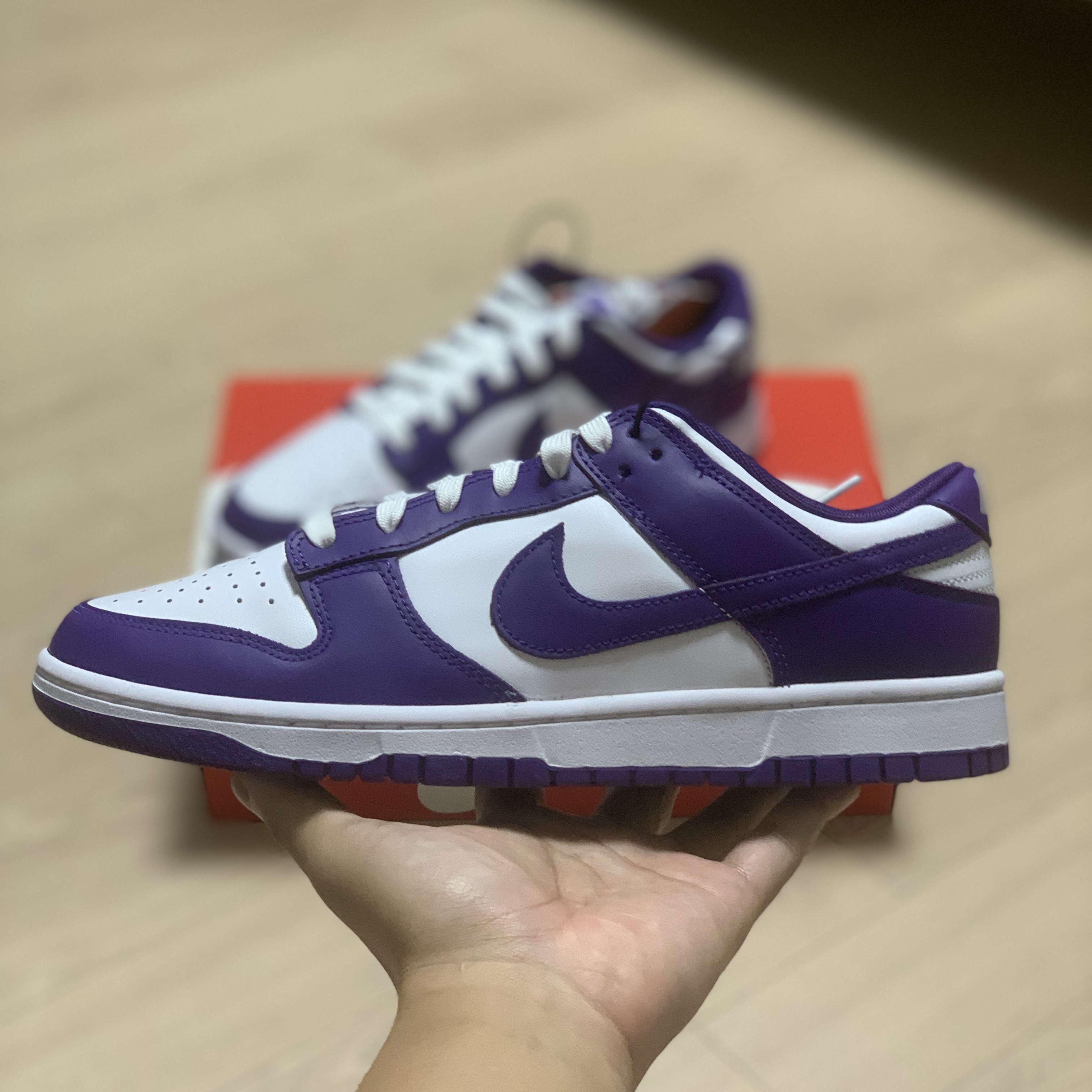 Nike Dunk Low Retro Championship Court Purple 착용 스타일