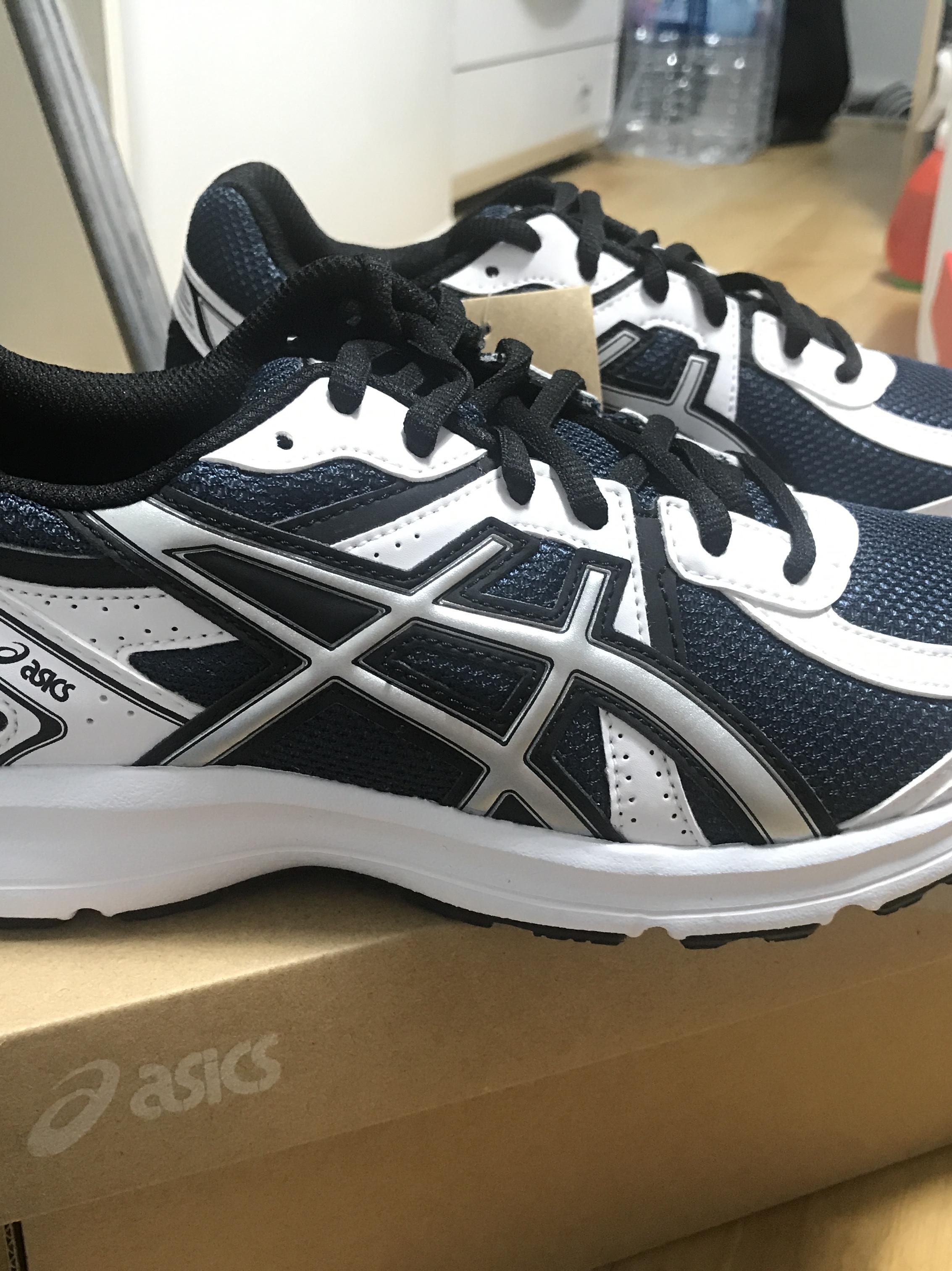 Asics Jog 100 S Navy Pure Silver - 2E Wide 착용 스타일 - 4