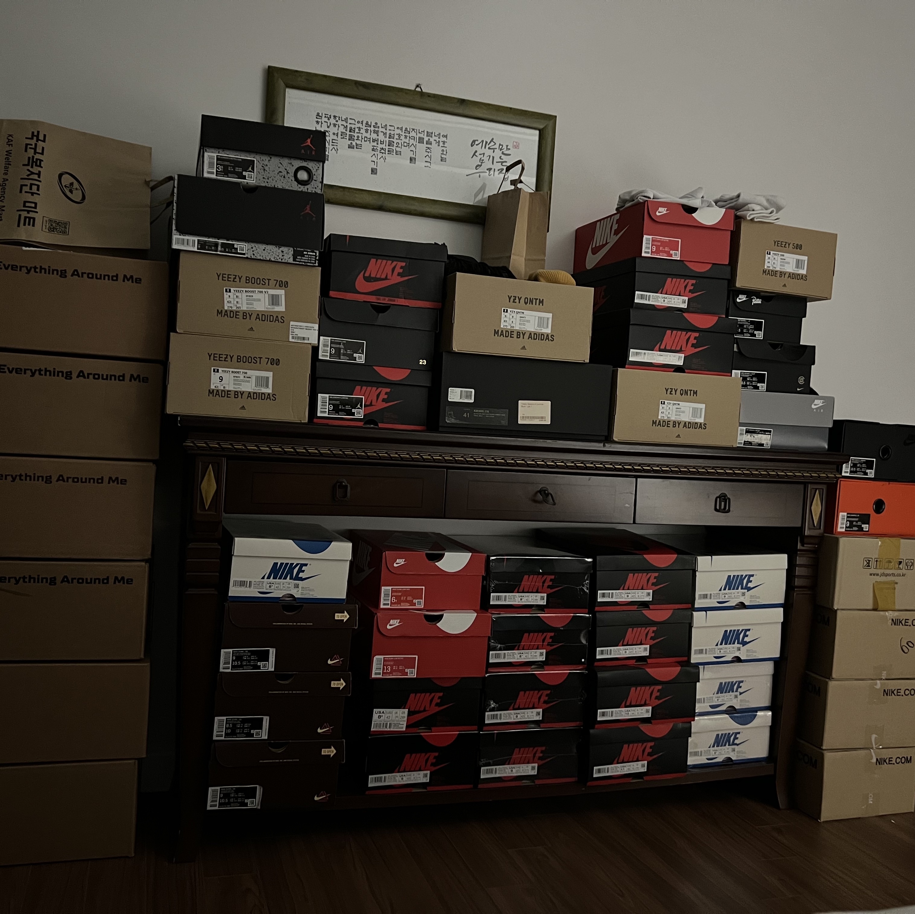 Jordan 1 x Travis Scott x Fragment Retro Low OG SP Military Blue, Jordan 1 x Travis Scott Retro High OG SP Mocha 착용 스타일