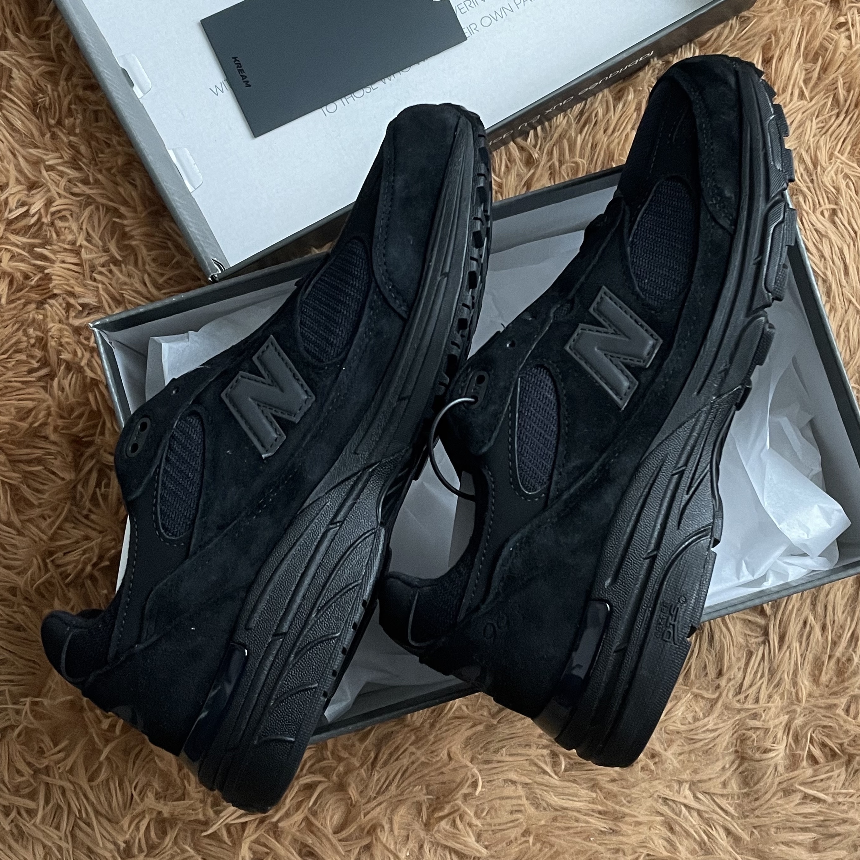 New Balance 993 Made in USA Triple Black - D Standard 착용 스타일