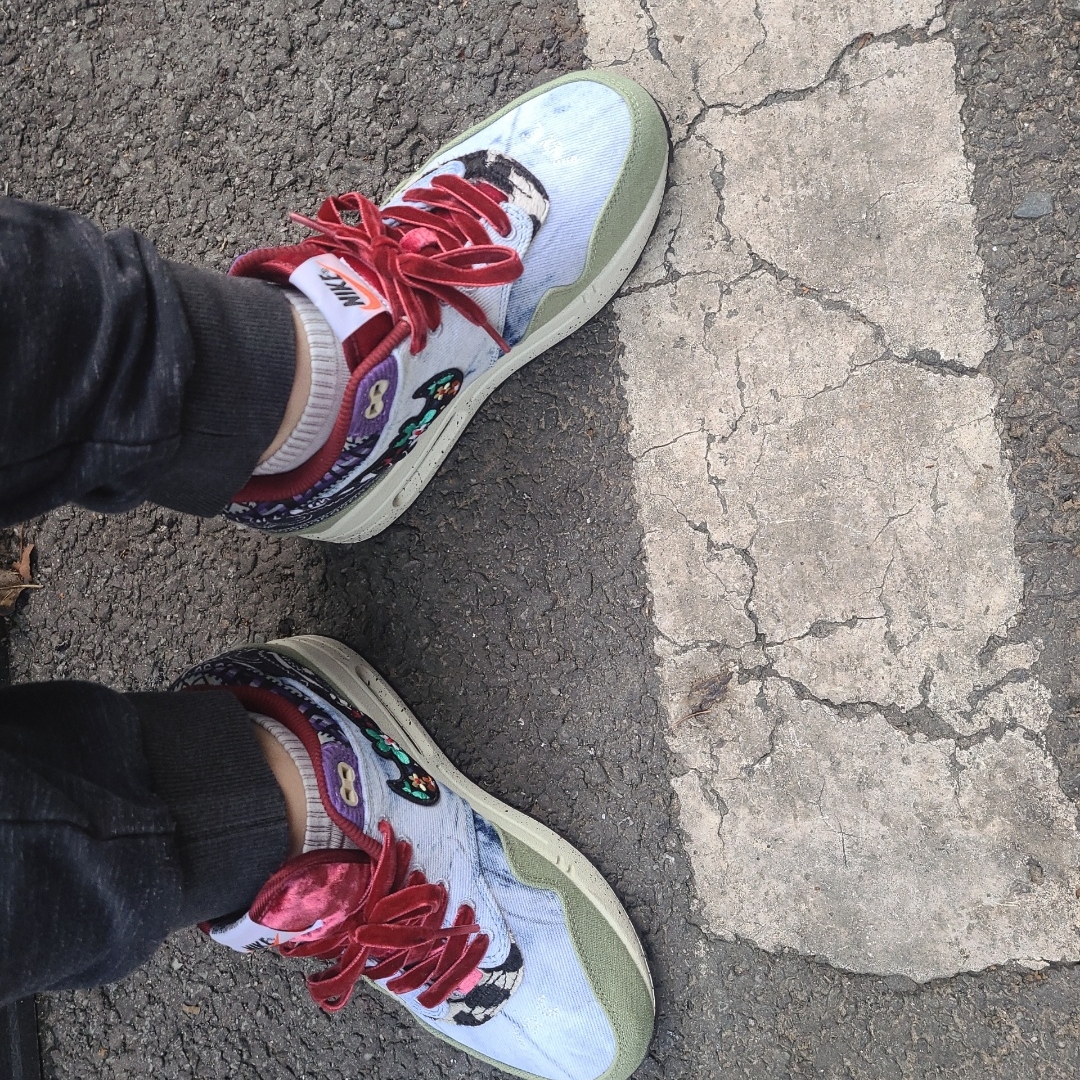 Nike x NBA Dunk Low Retro EMB Black and Chile Red, Nike x Concepts Air Max 1 SP Mellow 착용 스타일 - 2