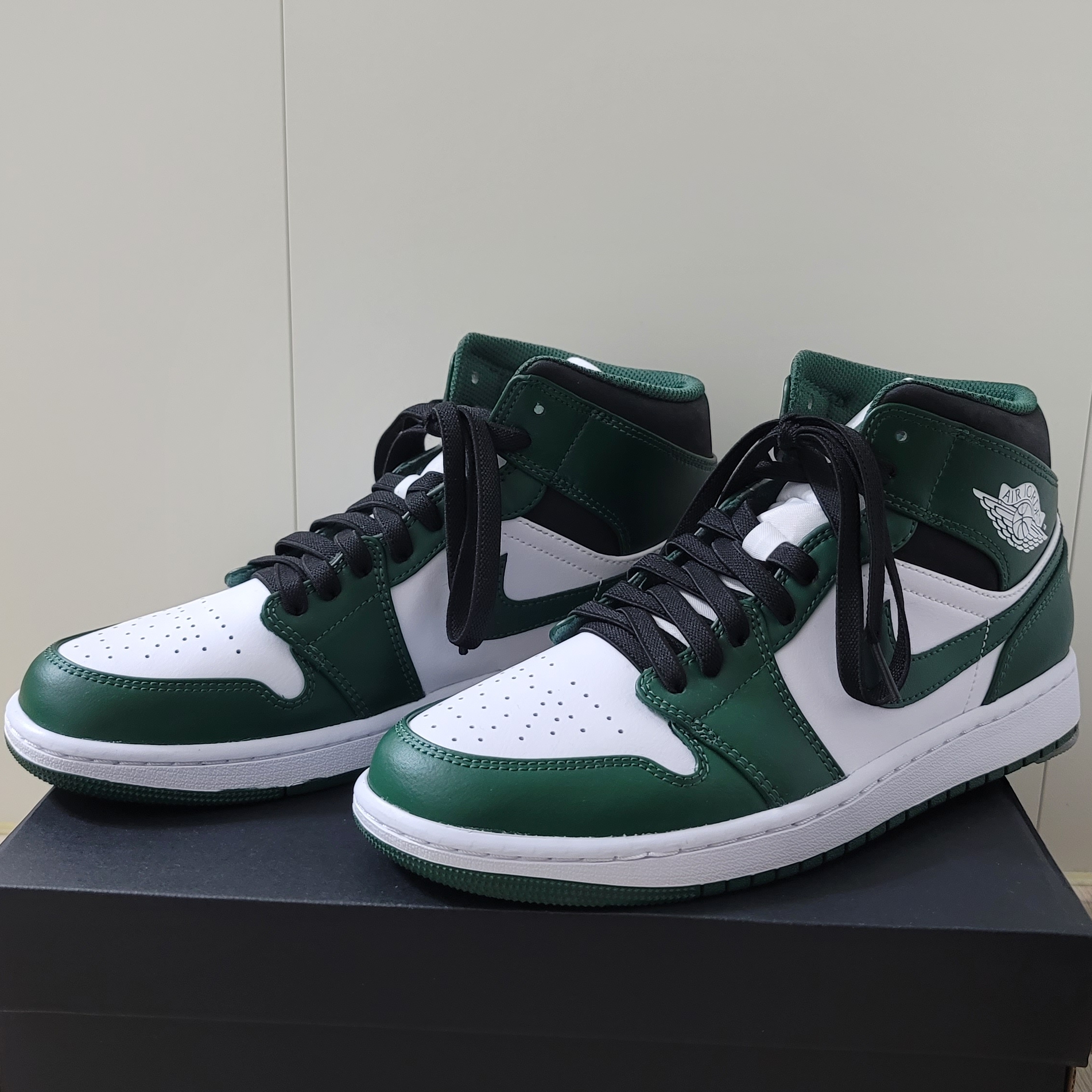 Jordan 1 Mid Sonics 2021 착용 스타일