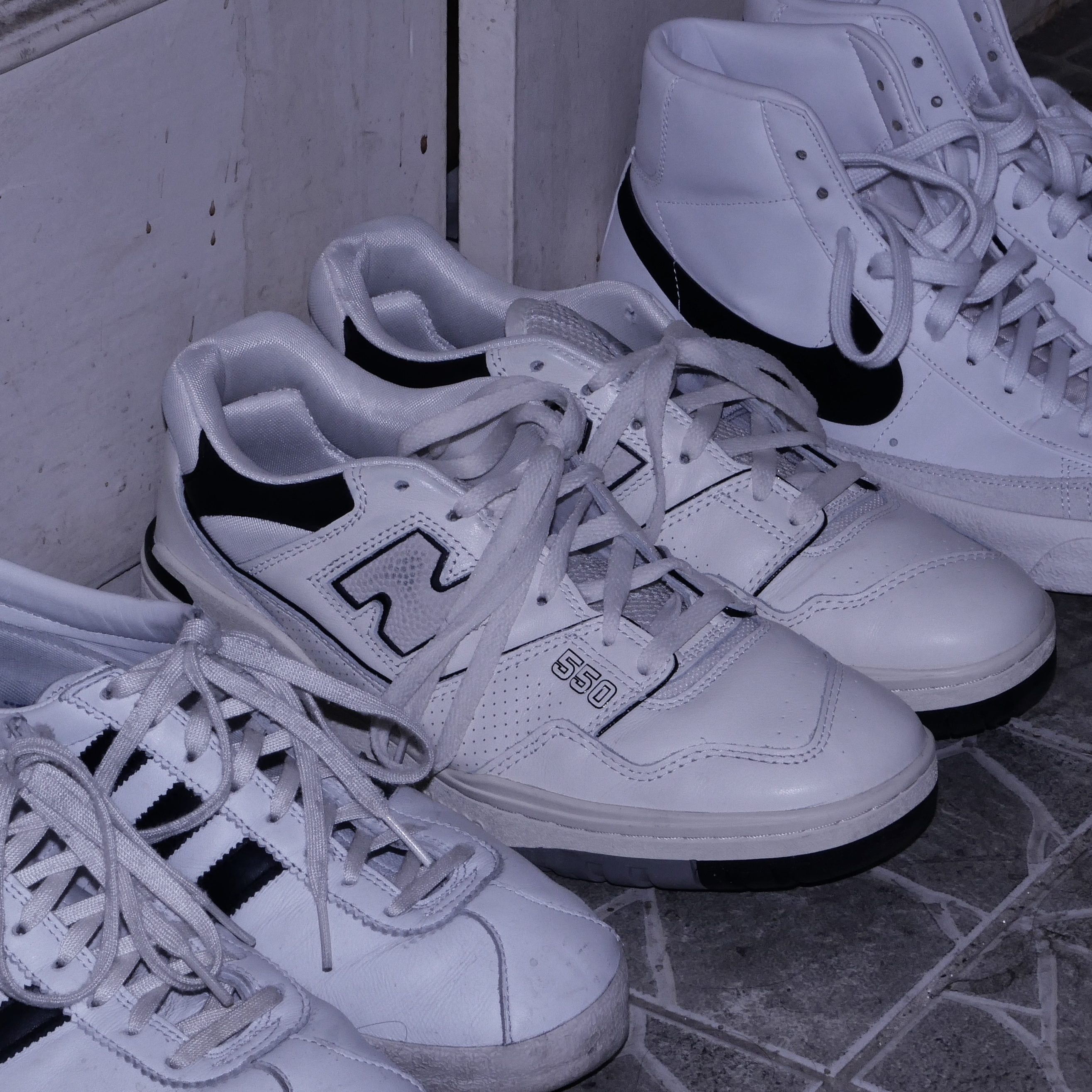 New Balance 550 White Grey - 2E Wide 착용 스타일