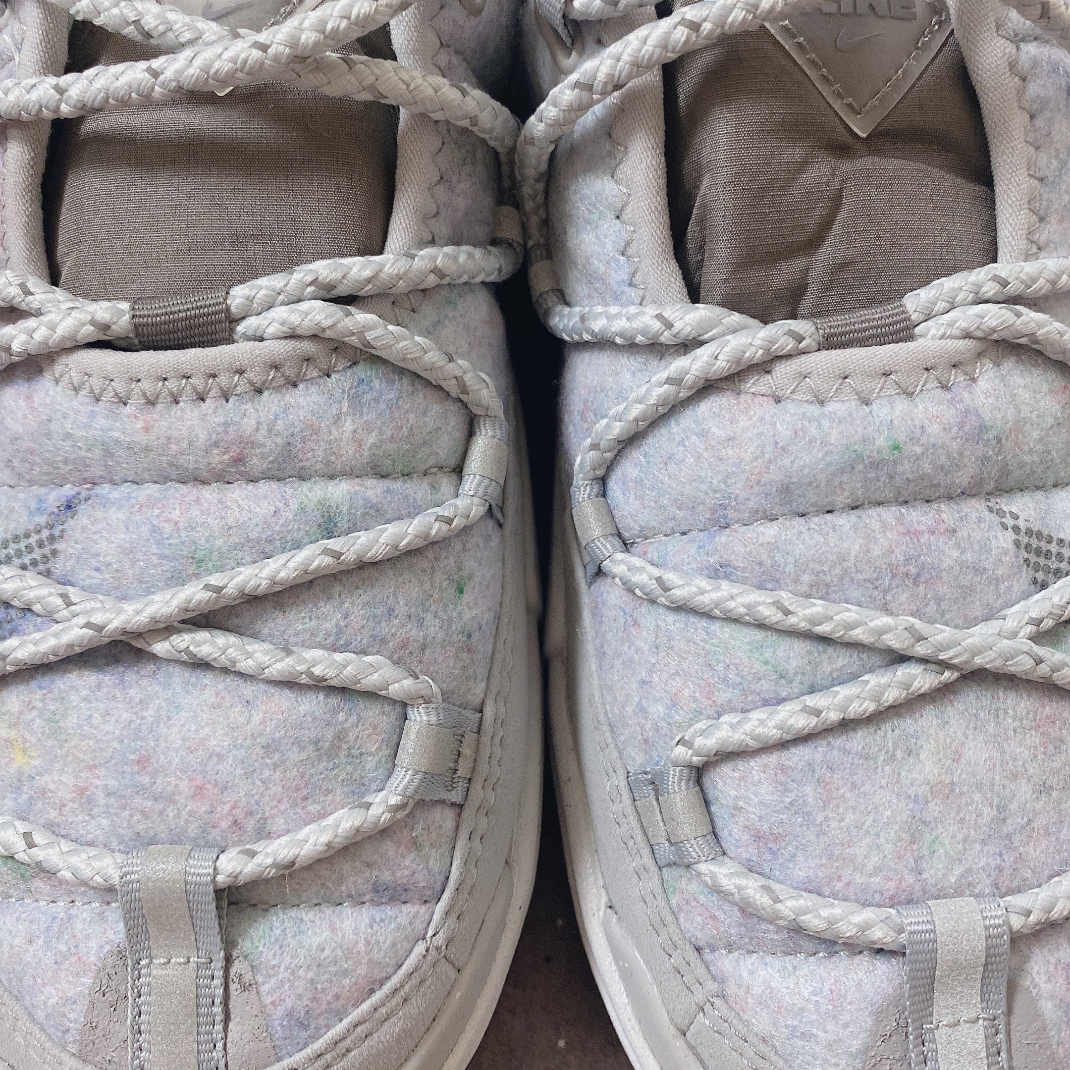 Nike Offline Pack Light Smoke Grey 착용 스타일