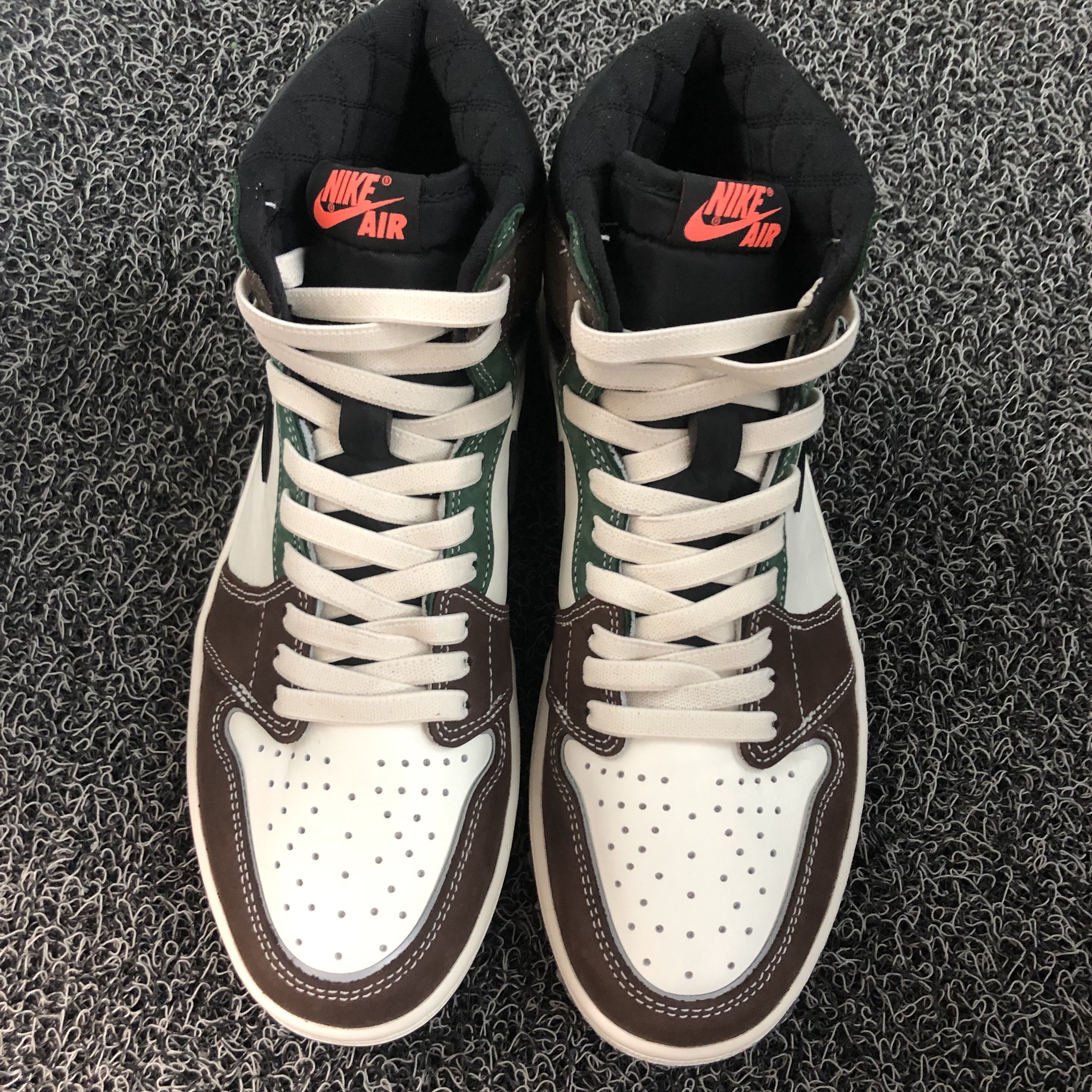 Jordan 1 Retro High OG Craft 착용 스타일 - 1