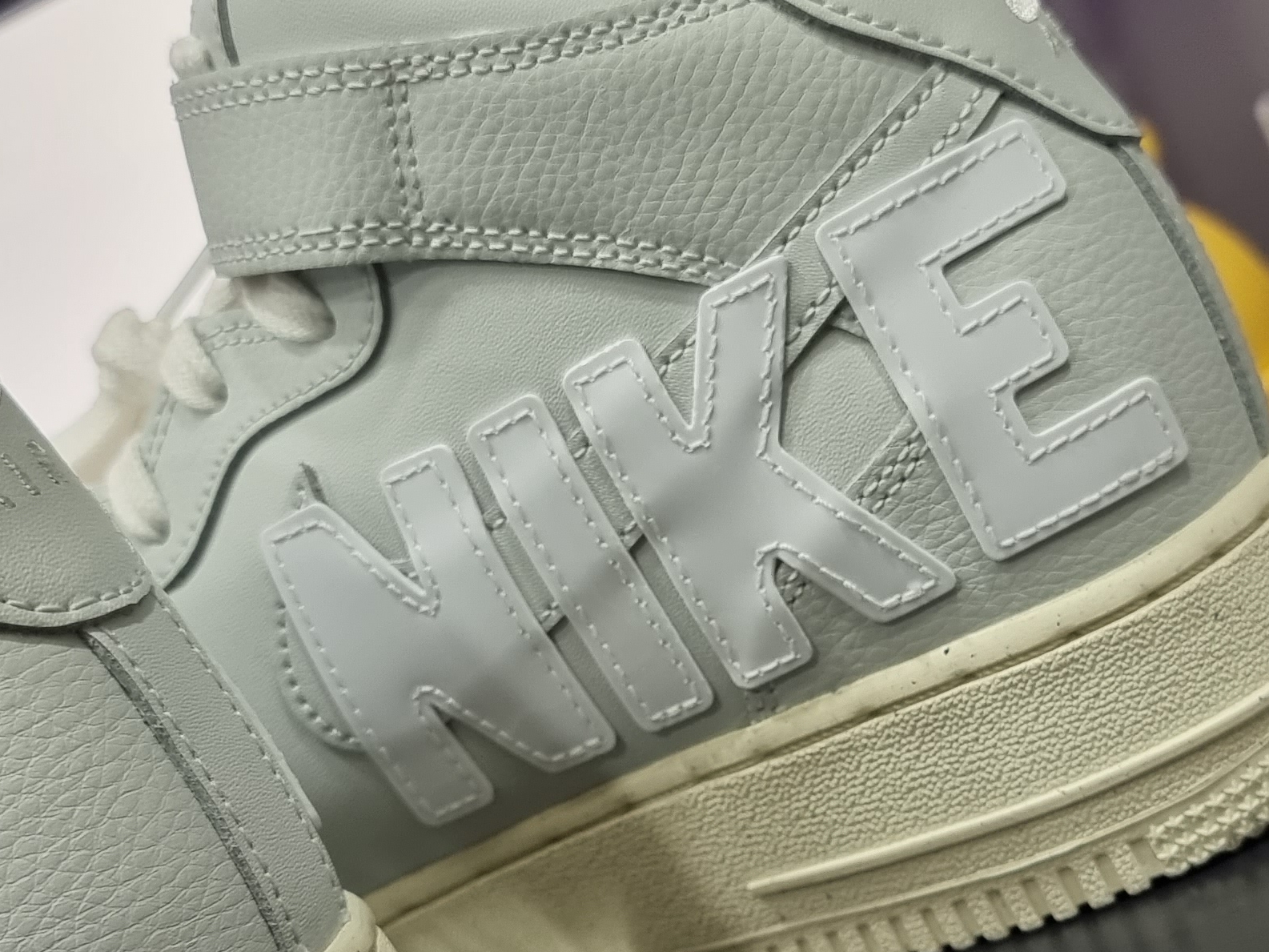 Nike Air Force 1 Mid '07 Premium Copy and Paste 착용 스타일 - 2