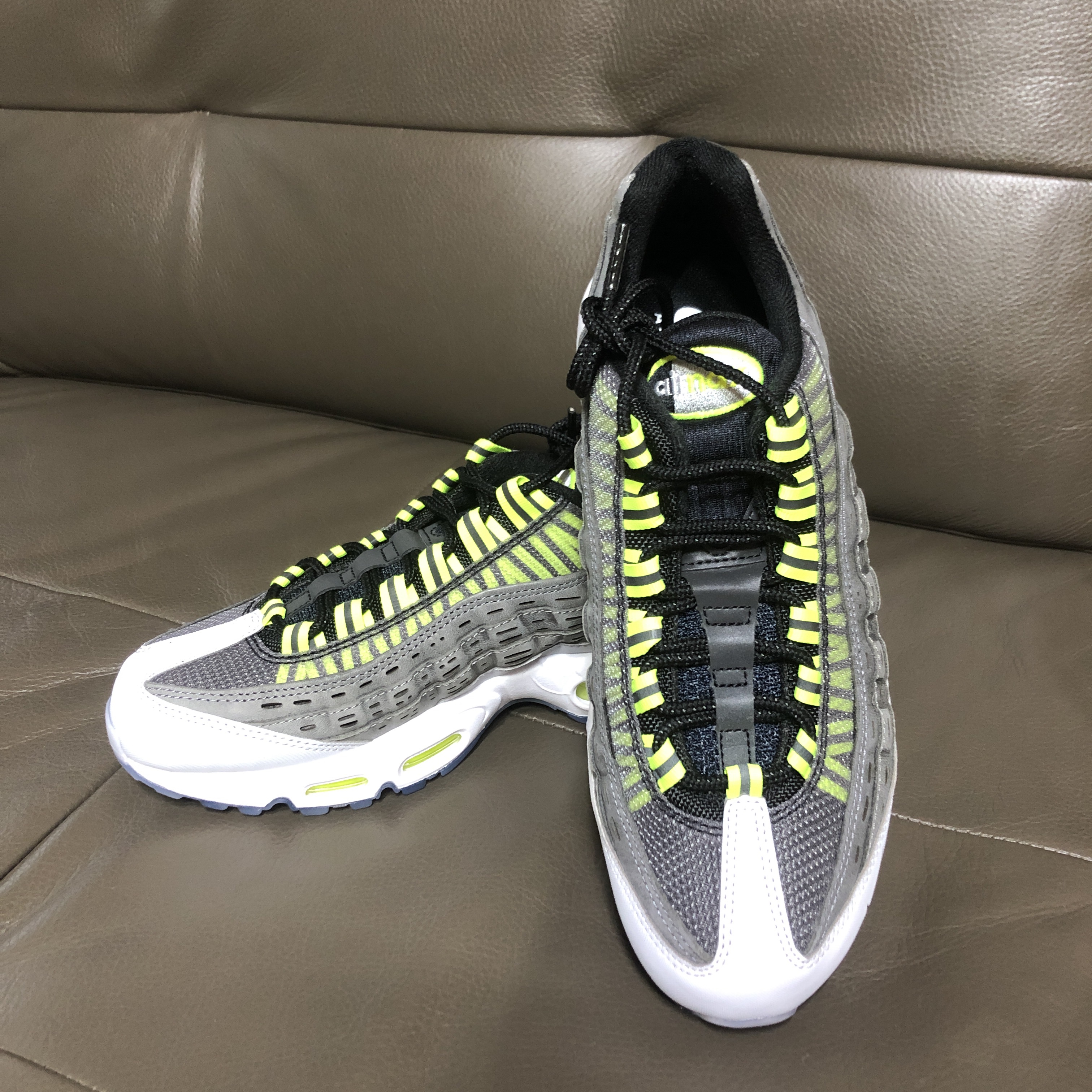 Nike x Kim Jones Air Max 95 Volt 착용 스타일 - 3