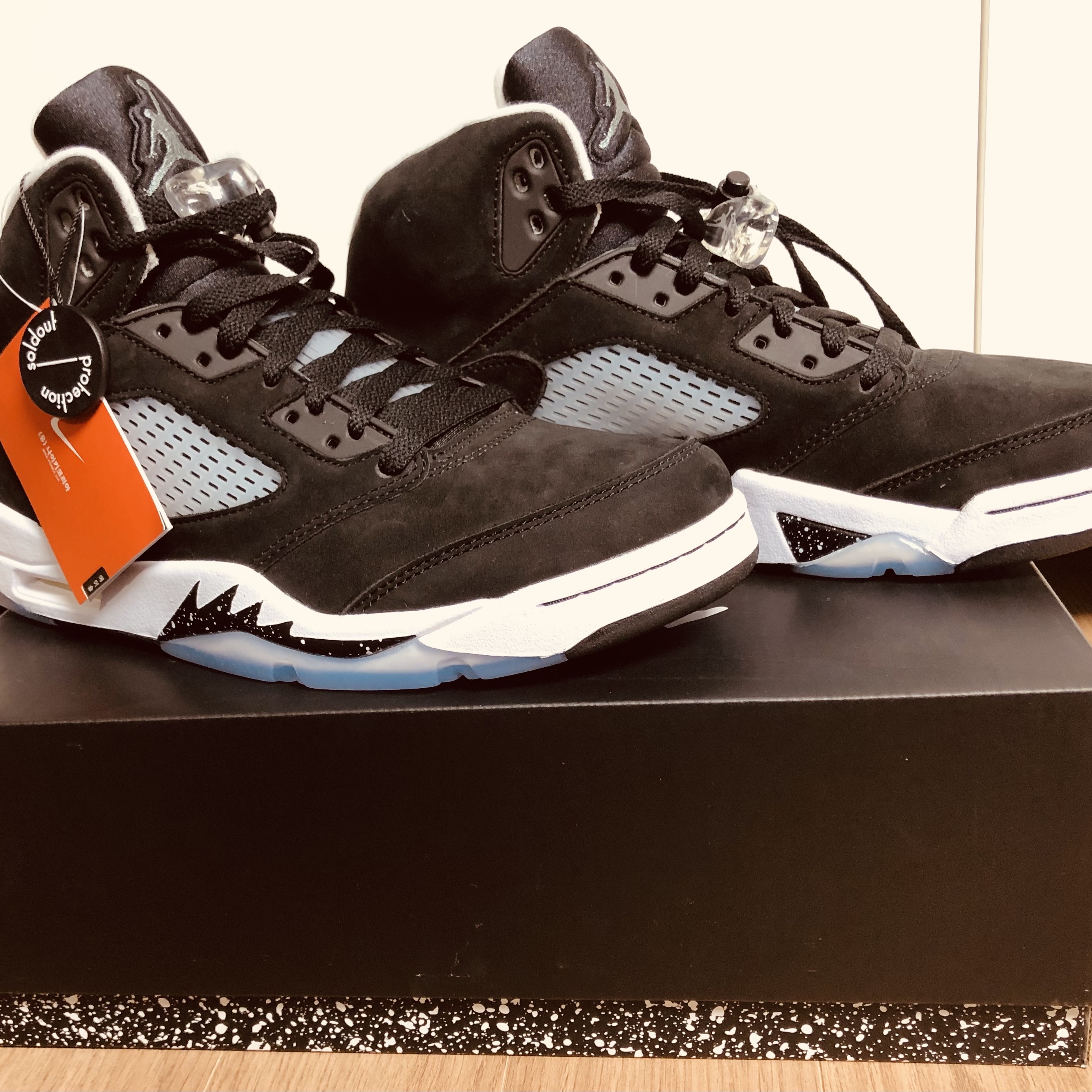 Jordan 5 Retro Moonlight 착용 스타일 - 1