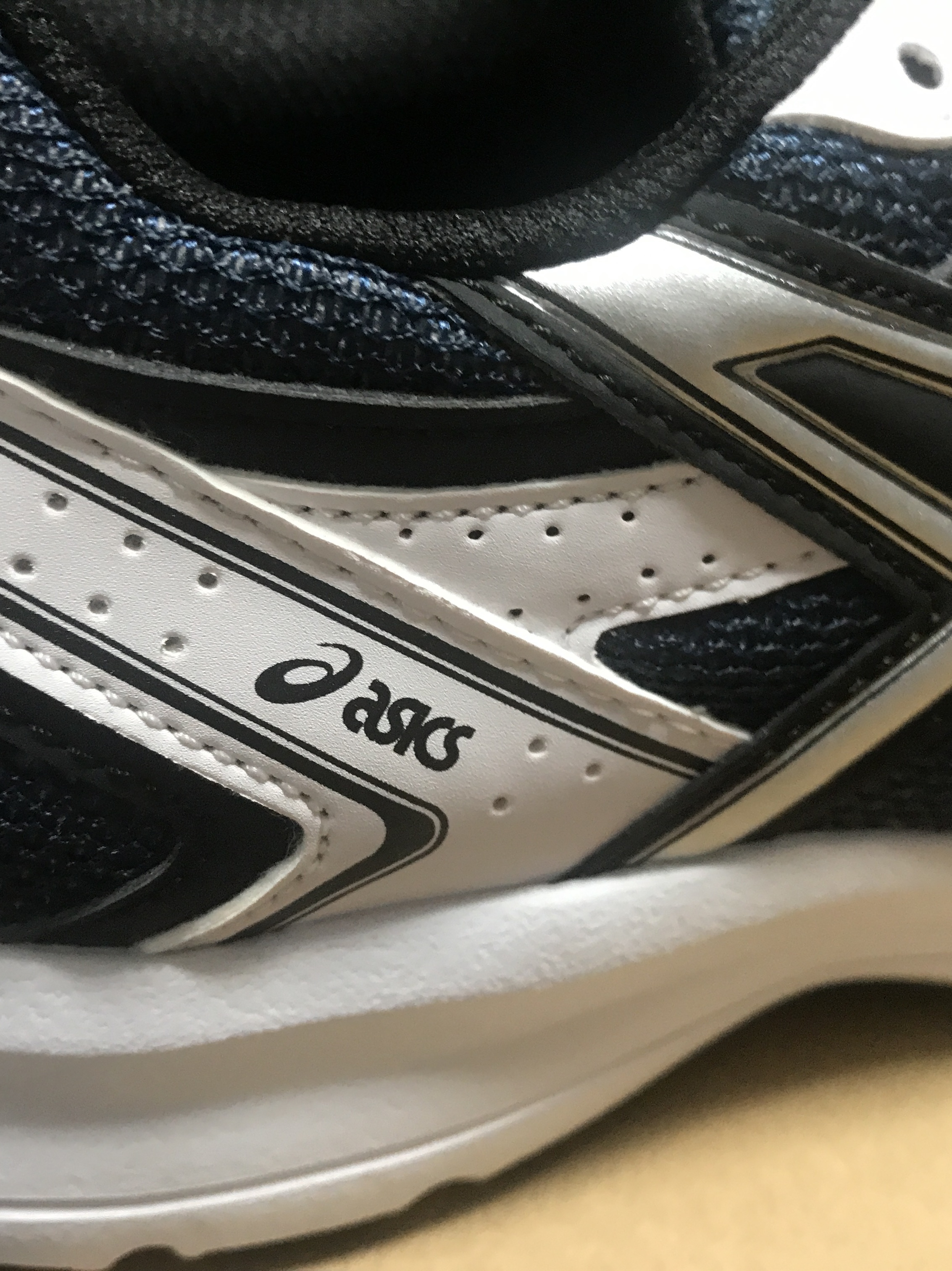 Asics Jog 100 S Navy Pure Silver - 2E Wide 착용 스타일 - 1