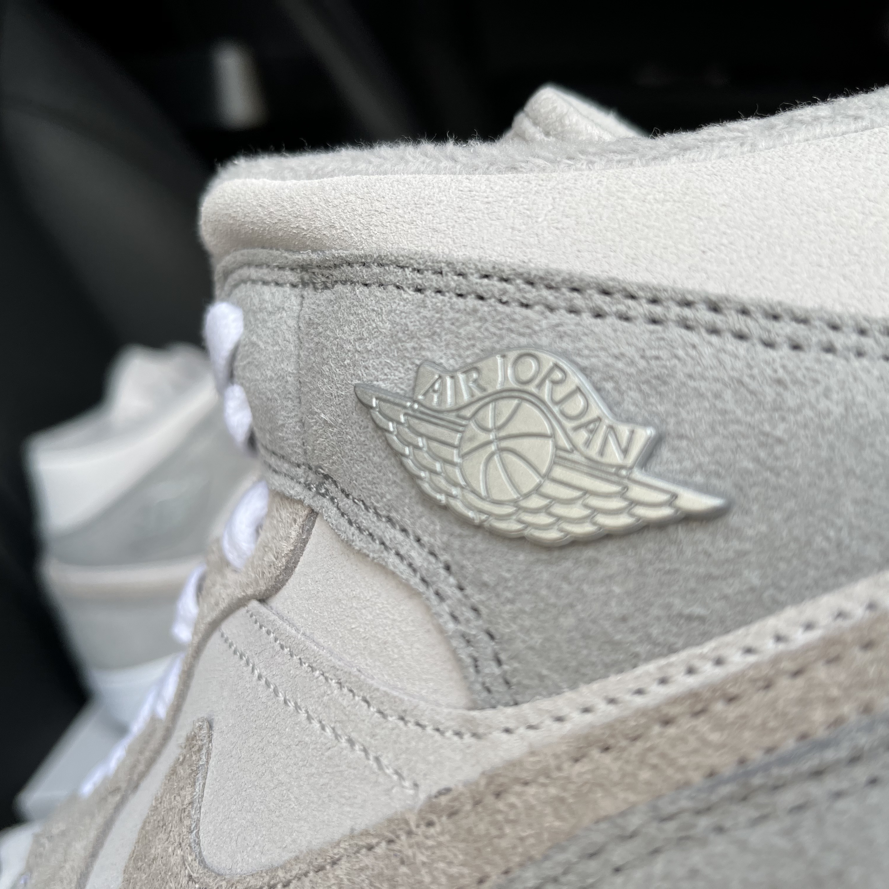 (W) Jordan 1 Mid SE Particle Grey 착용 스타일 - 4