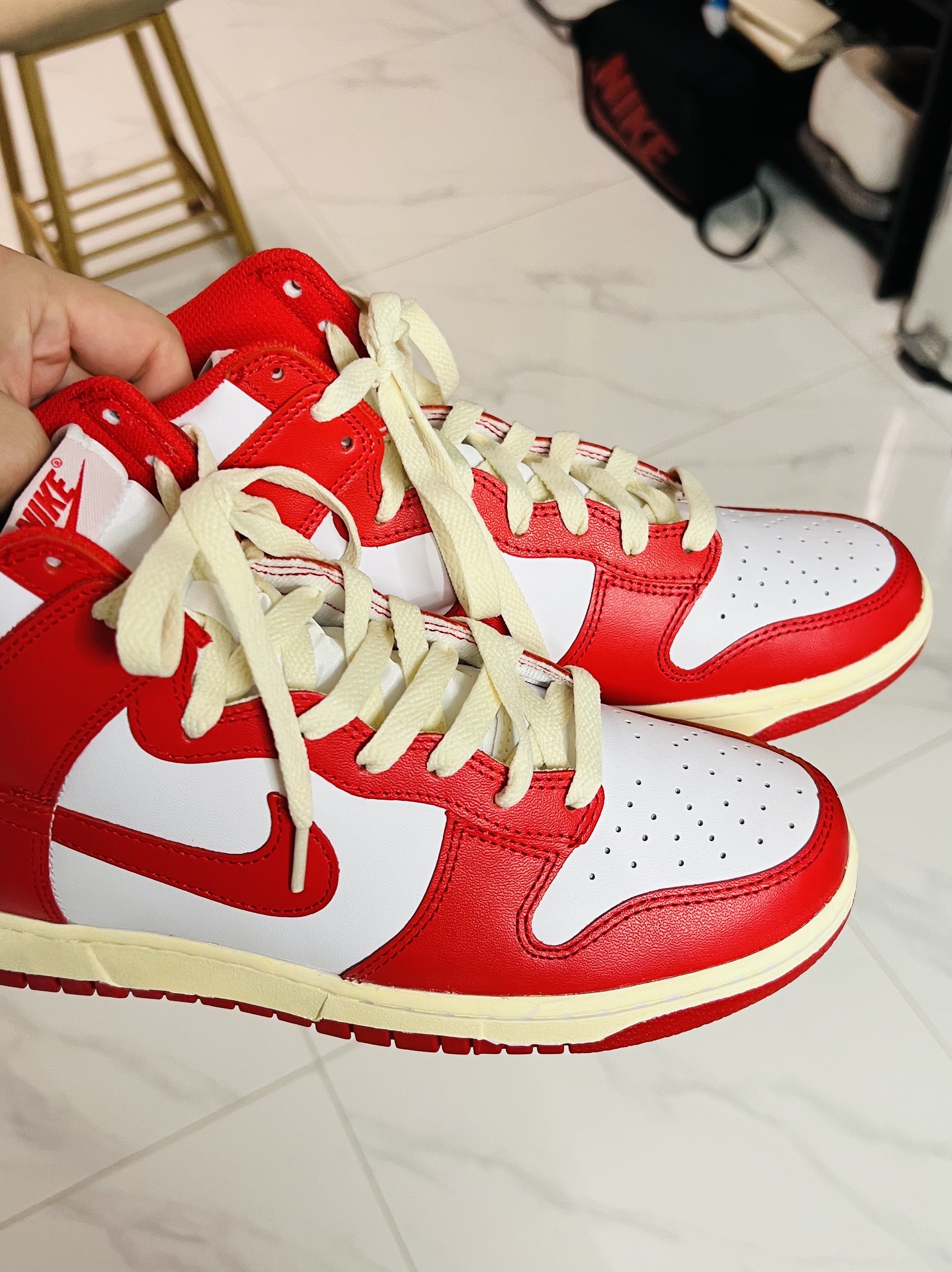 Nike Dunk High Retro Championship White and Red 착용 스타일 - 3