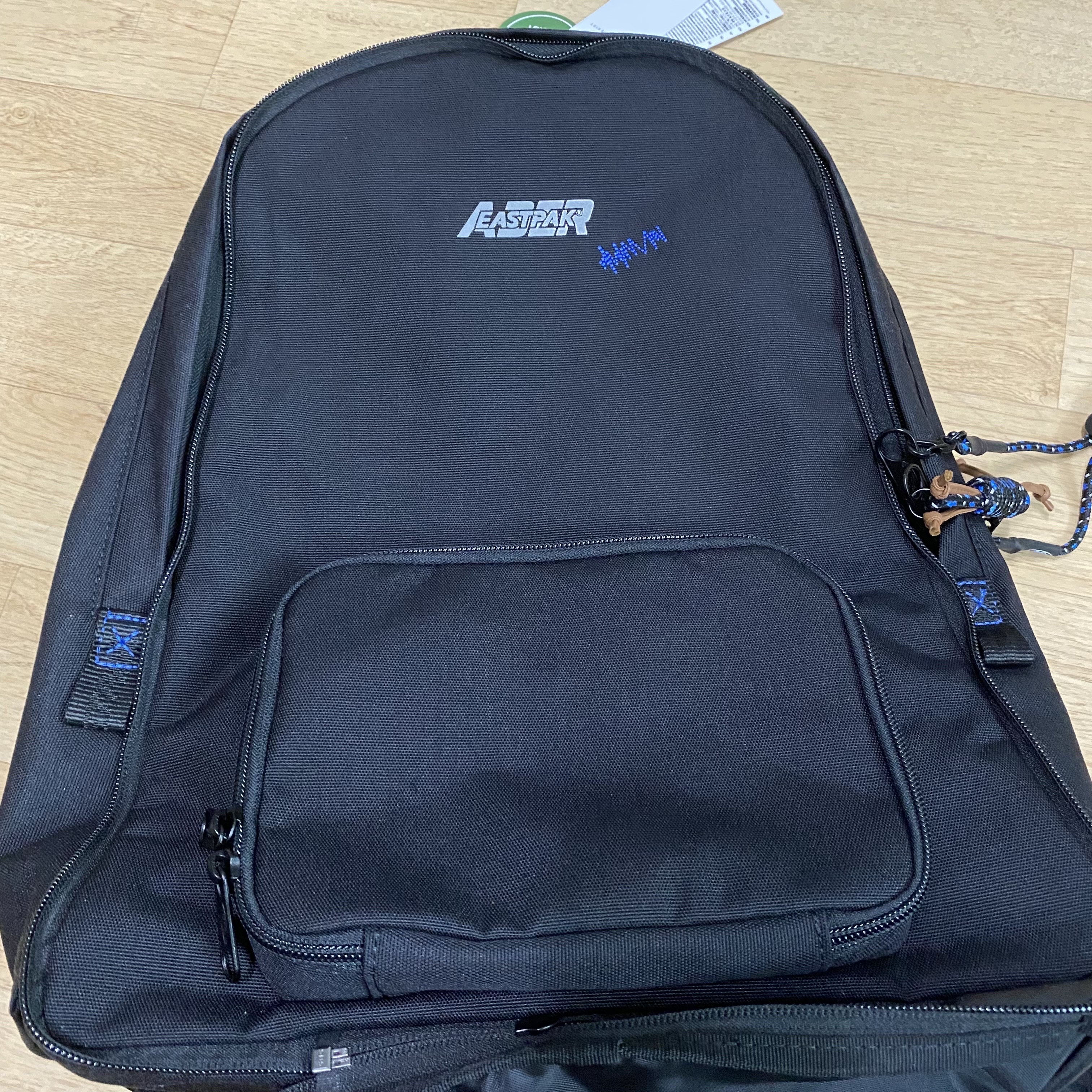 Ader Error x Eastpak Pak’r Backpack Black 착용 스타일 - 3