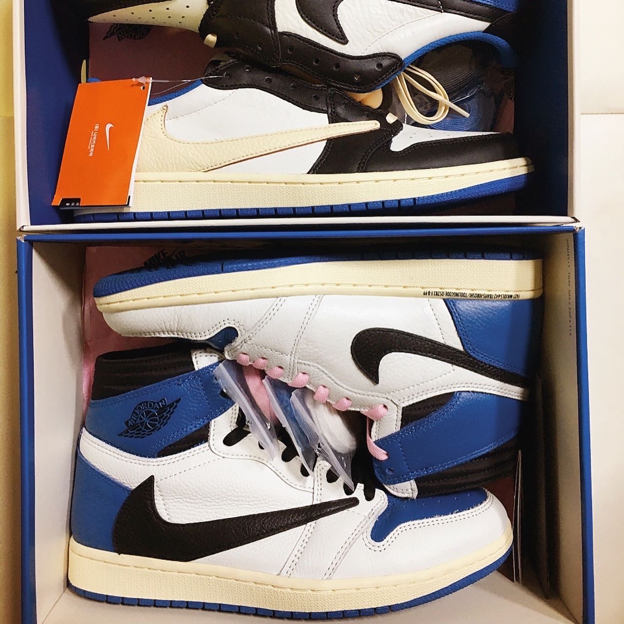 Jordan 1 x Off-White Retro High University Blue, Jordan 1 x Off-White Retro High Chicago The Ten 착용 스타일 - 5