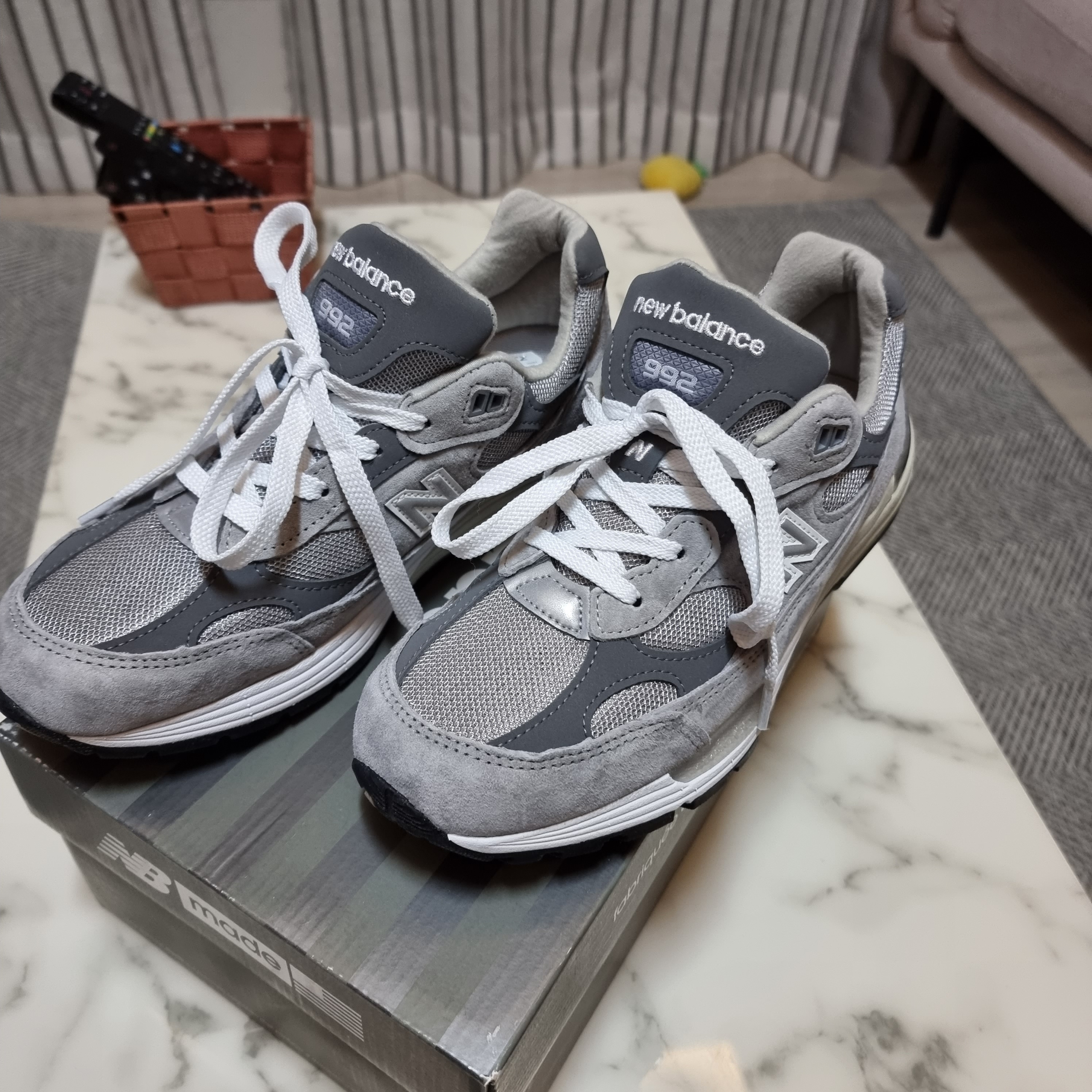 New Balance 992 Made in USA Grey - D Standard 착용 스타일 - 2